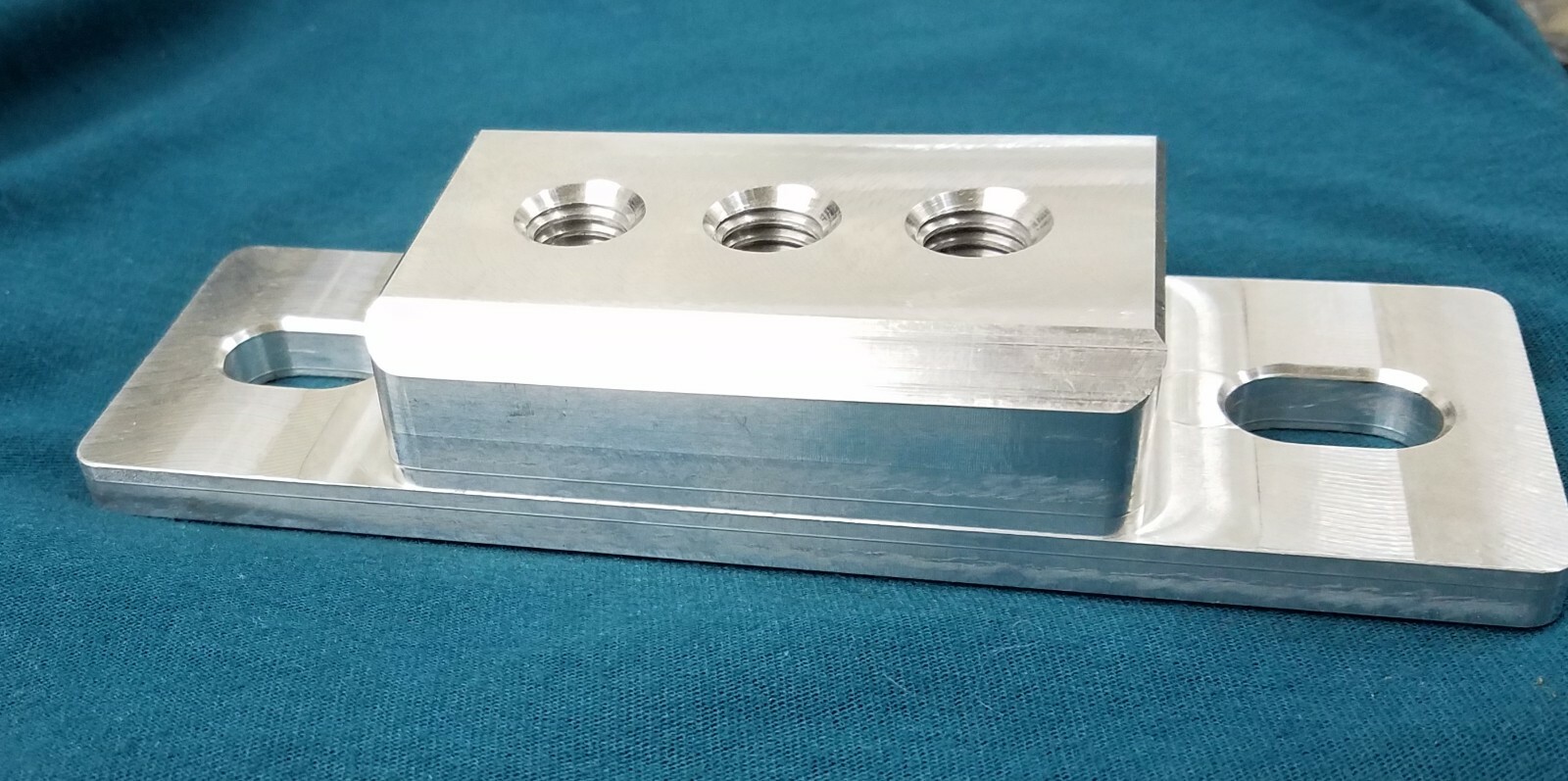Solid Low Profile Transmission Mount Universal for TH350 TH400 Power Glide 700R4