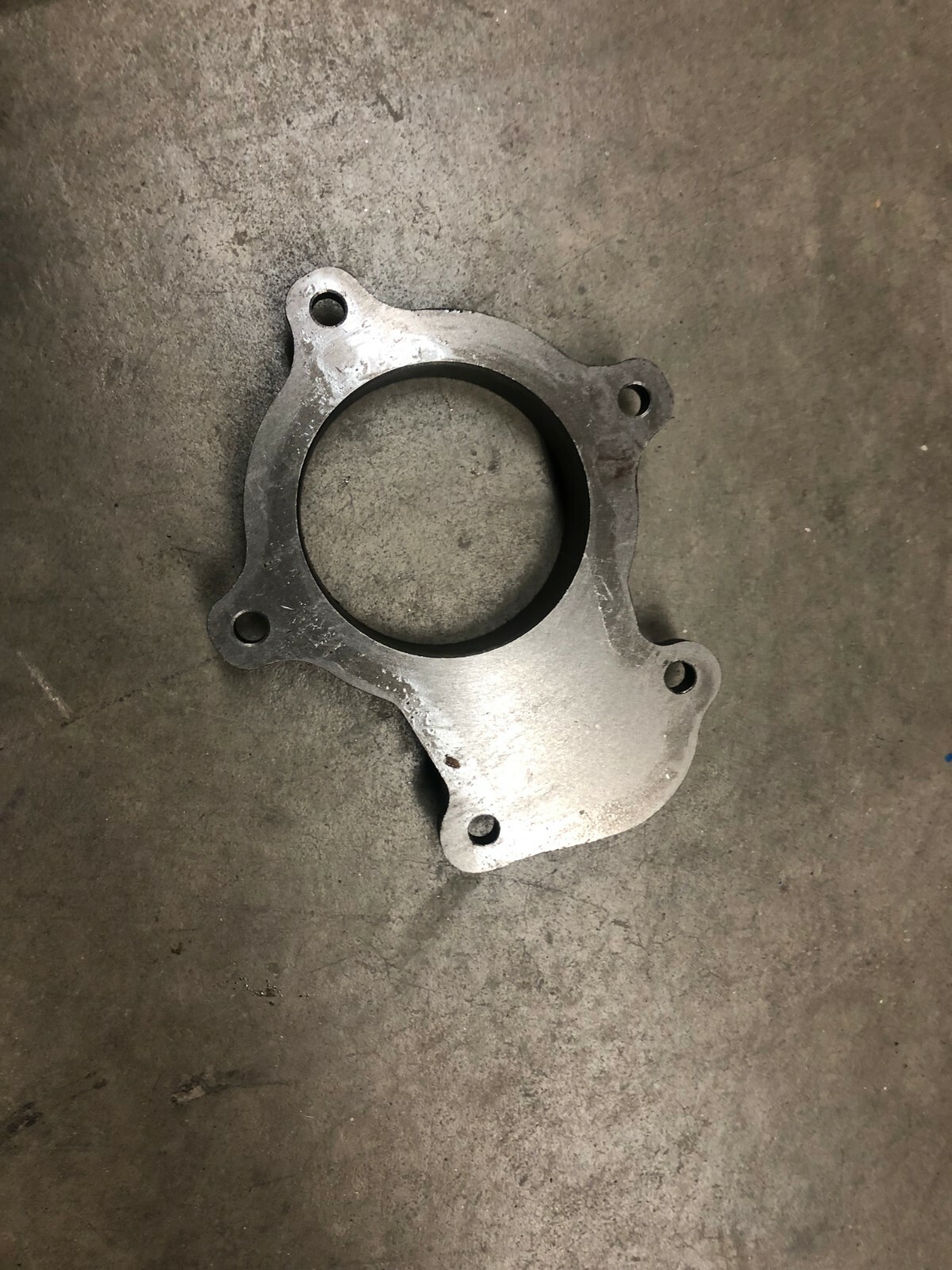 HX40w T3 8.9 Cummins 8.3 turbine exhaust 5 bolt 3.25″ vband flange 4047896-00