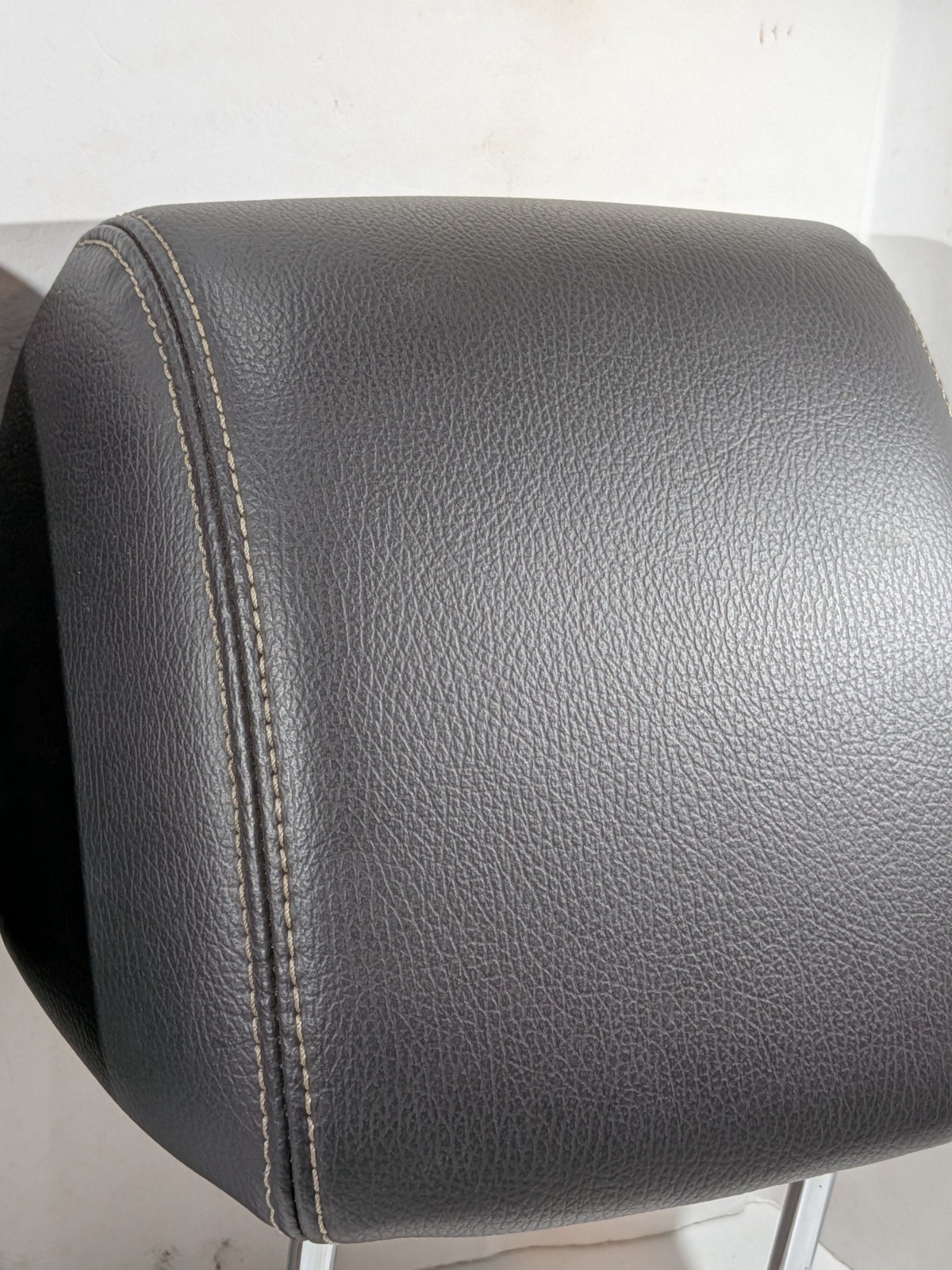 AL3Z15611A08A 09-14 Ford F-150 Super Cab Headrest Set Front LH RH Leather Black