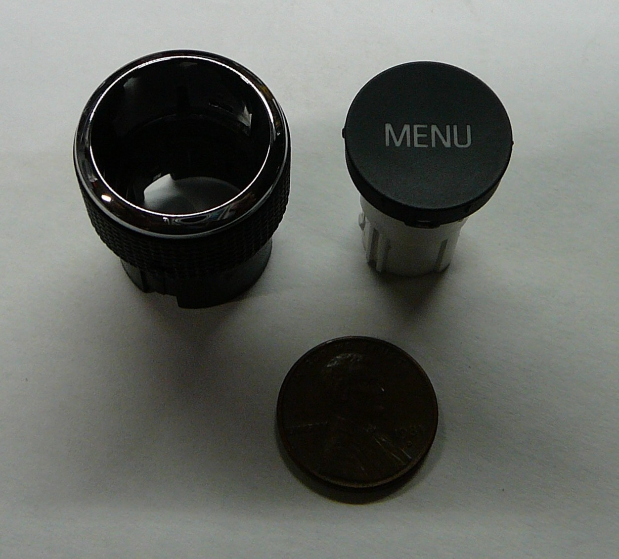 2011 – 2014 Chevy Cruze Radio Stereo Tuner Volume Control Knob Set OEM 22870782