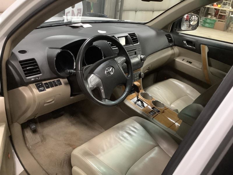 HIGHLANDR 2008 Wiper Arm               317756
