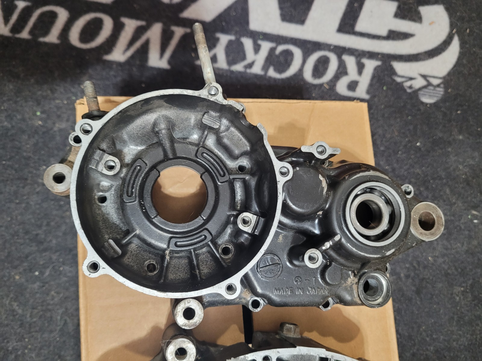 1985 1986 1987 Kawasaki KX125 KX 125 Right left Crankcase Crank Case 14001-5184