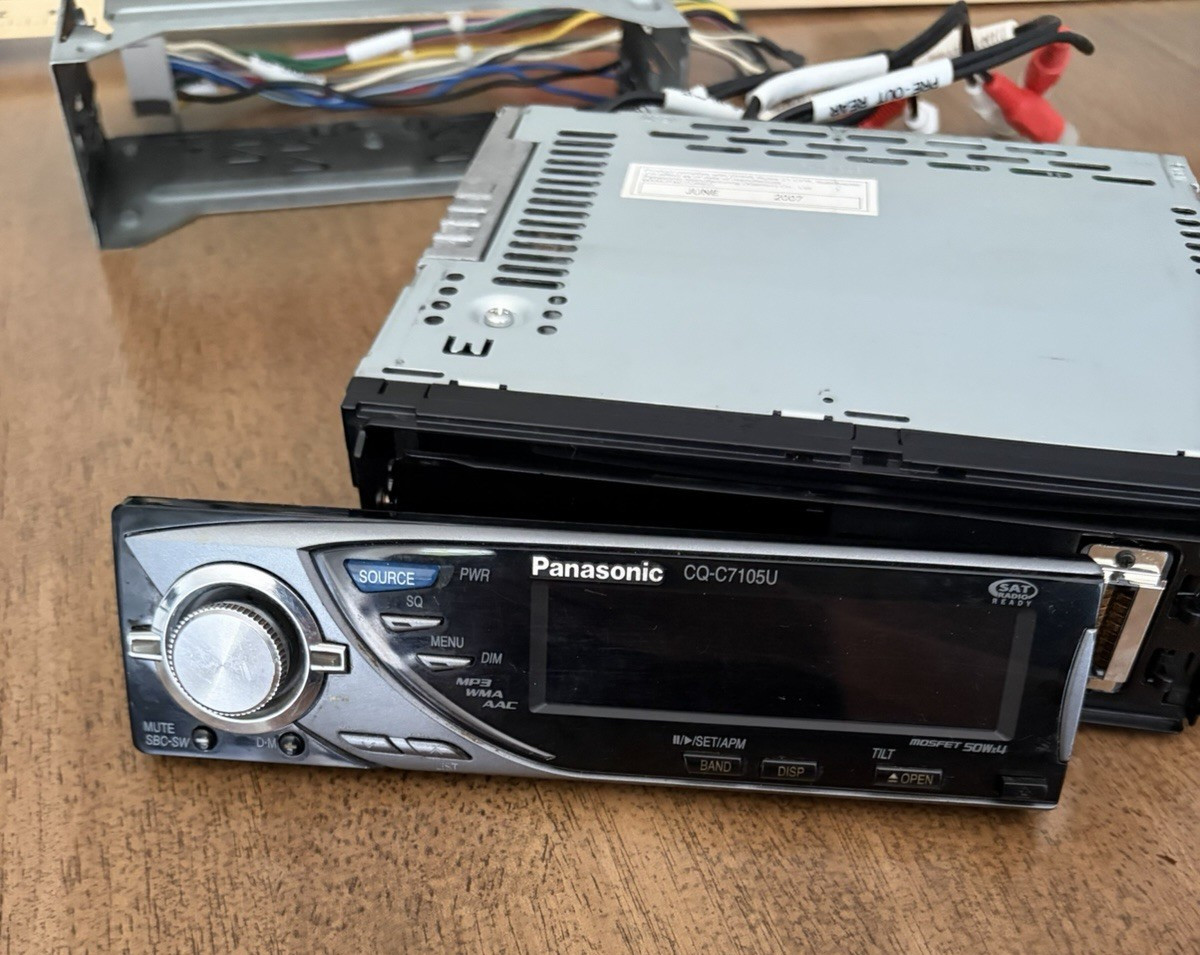 Panasonic CQ-C7105U Retro Car Stereo with Faceplace Untested