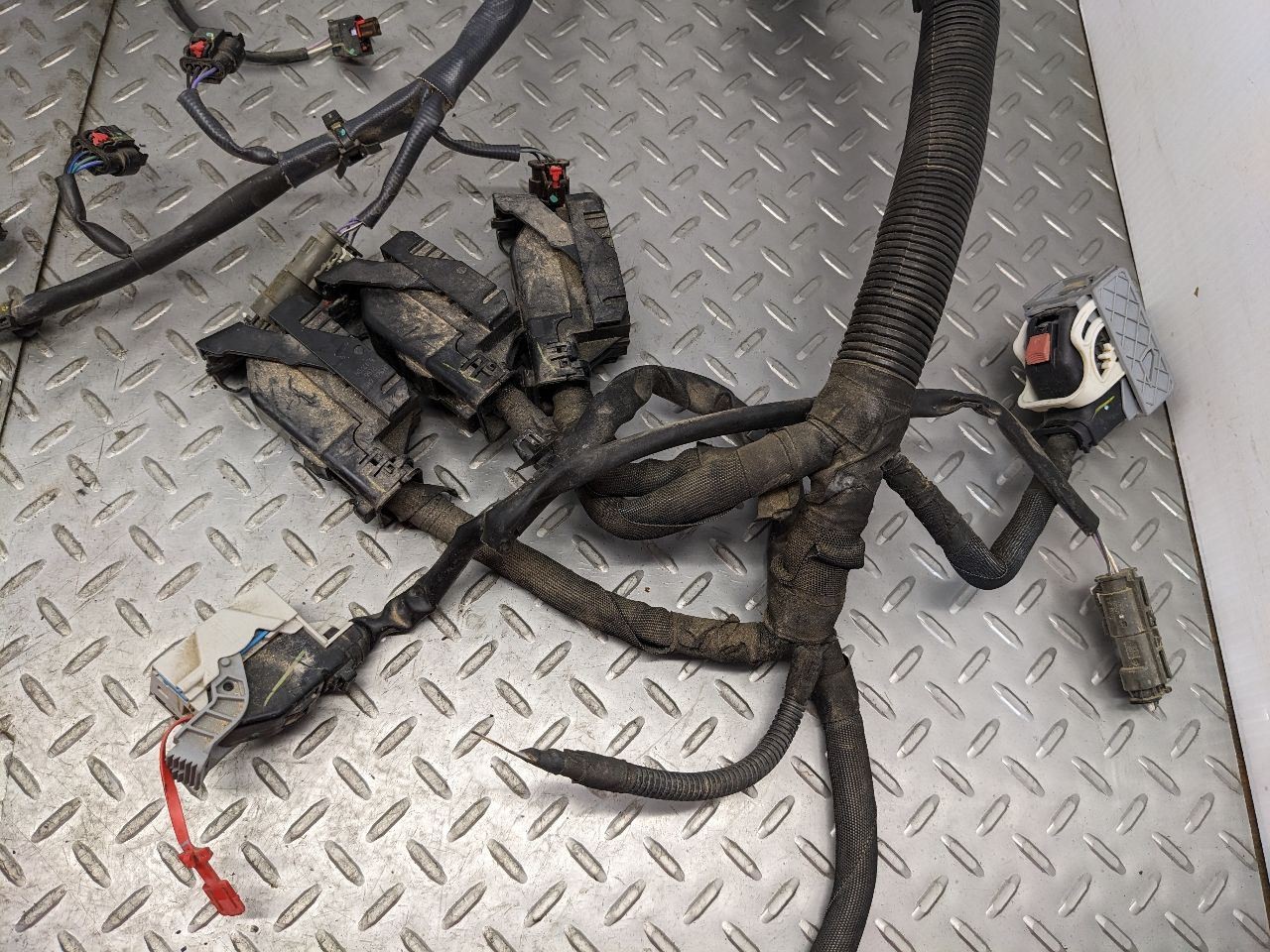 CRUZEOLD 2016 Sedan 1.4L Engine Wire Harness 1159676