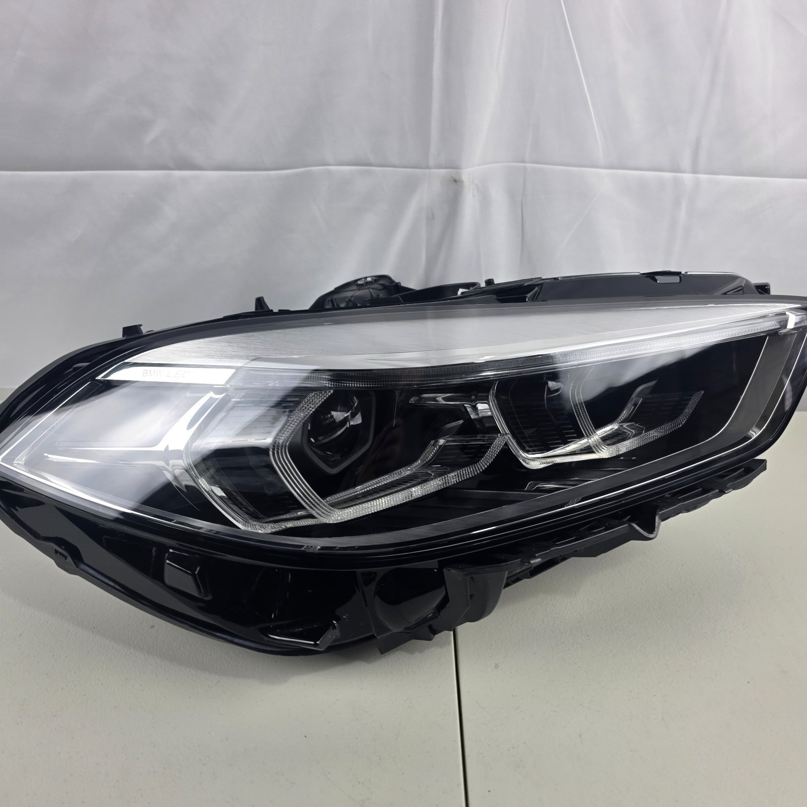 ? BMW 1 Series F40 LED Headlight RIGHT USED OEM GENUINE 9482808