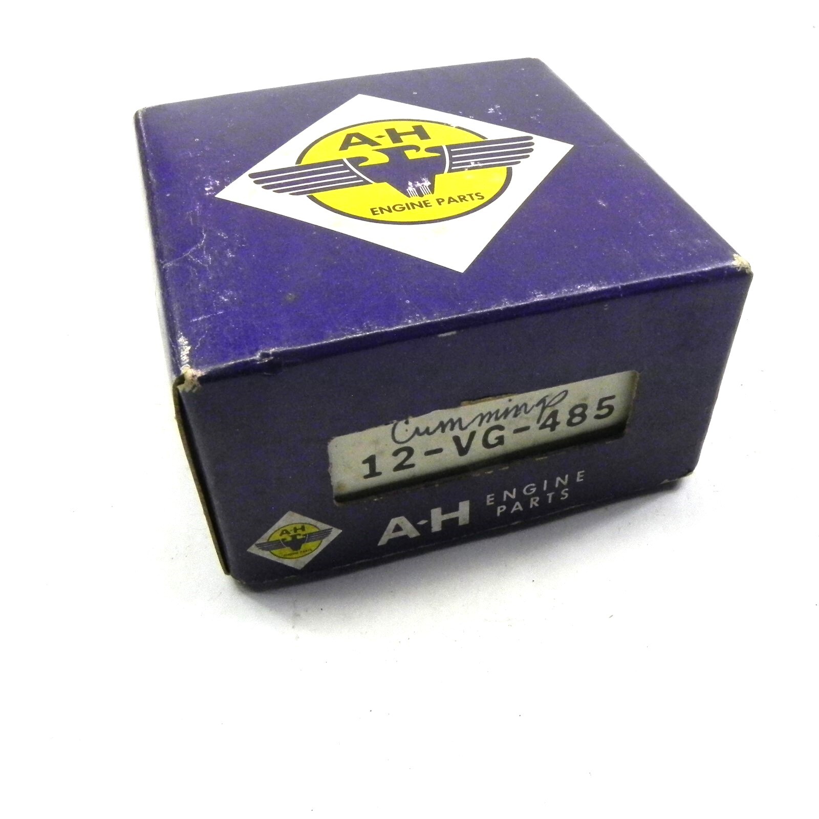 CUMMINGS DIESEL ENGINE VALVE GUIDES APP SHOWN ON BOX 12-VG-485 VINTAGE GUIDES