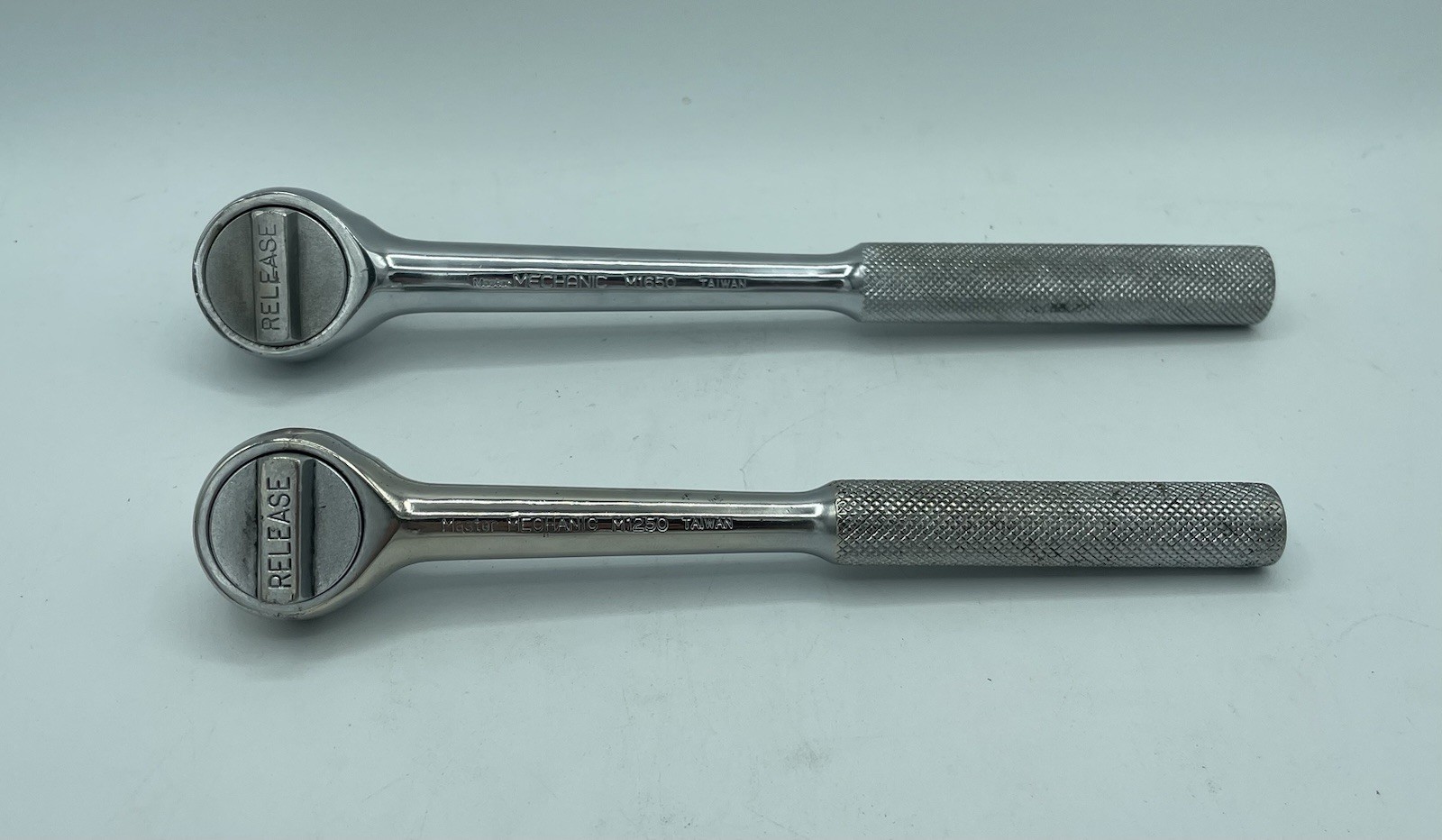 Master Mechanic 2-Piece 3/8” & 1/2″ Drive Chrome Thumb Release Ratchet Set