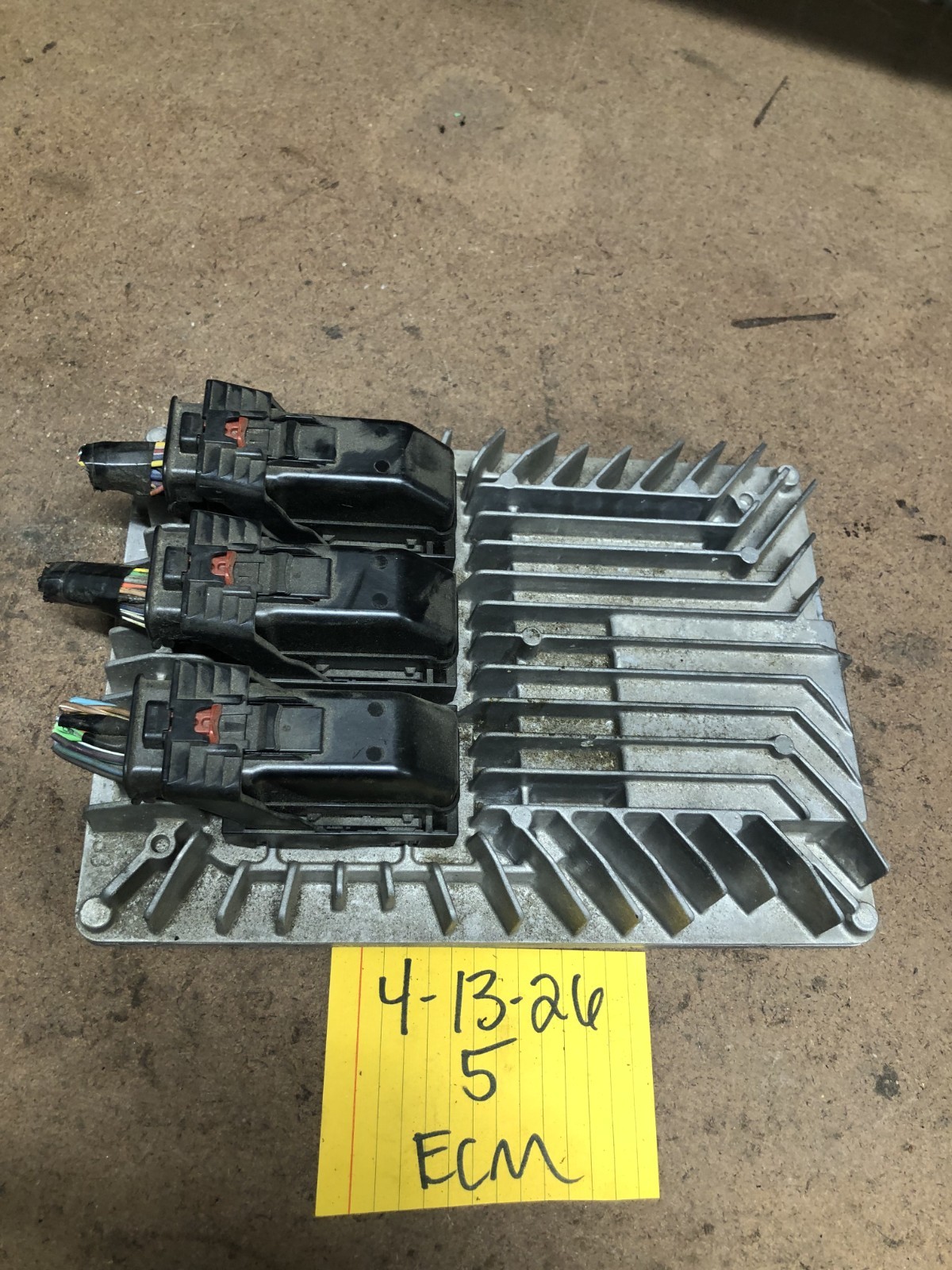 2013-2109 GMC Terrain Engine Control Module Computer 12657781 ABTF E39A Plugs