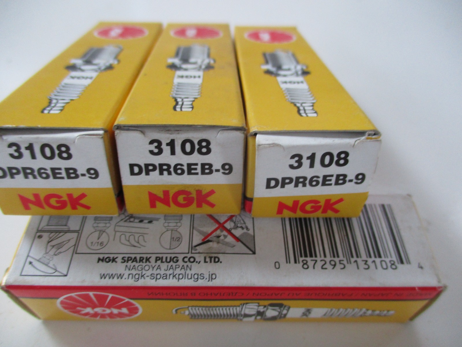 NGK DPR6EB-9 (3108) Spark plug PKT4