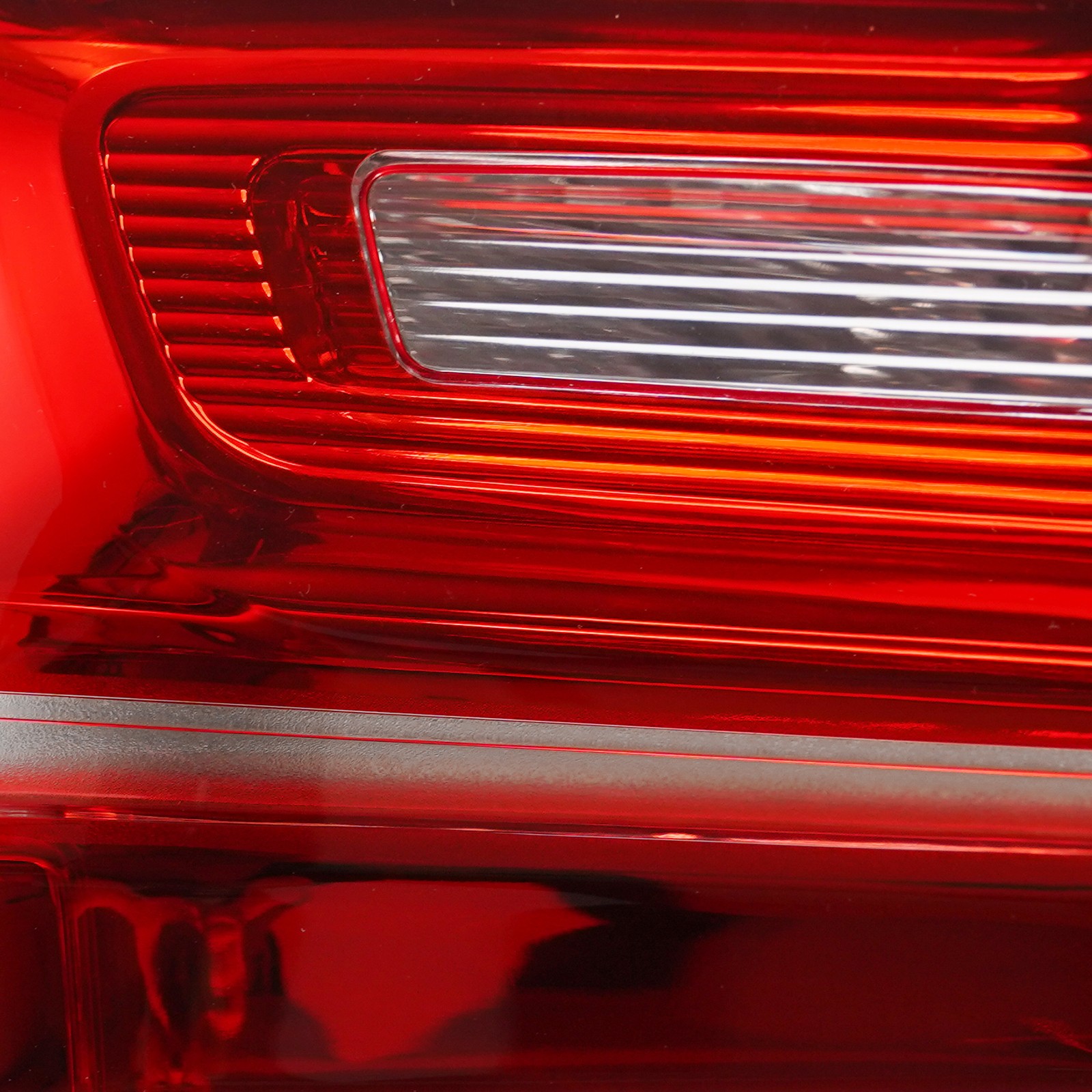 For 2016-2017 Chevy Equinox Halogen Tail Light Brake Lamp Driver Side 23399181