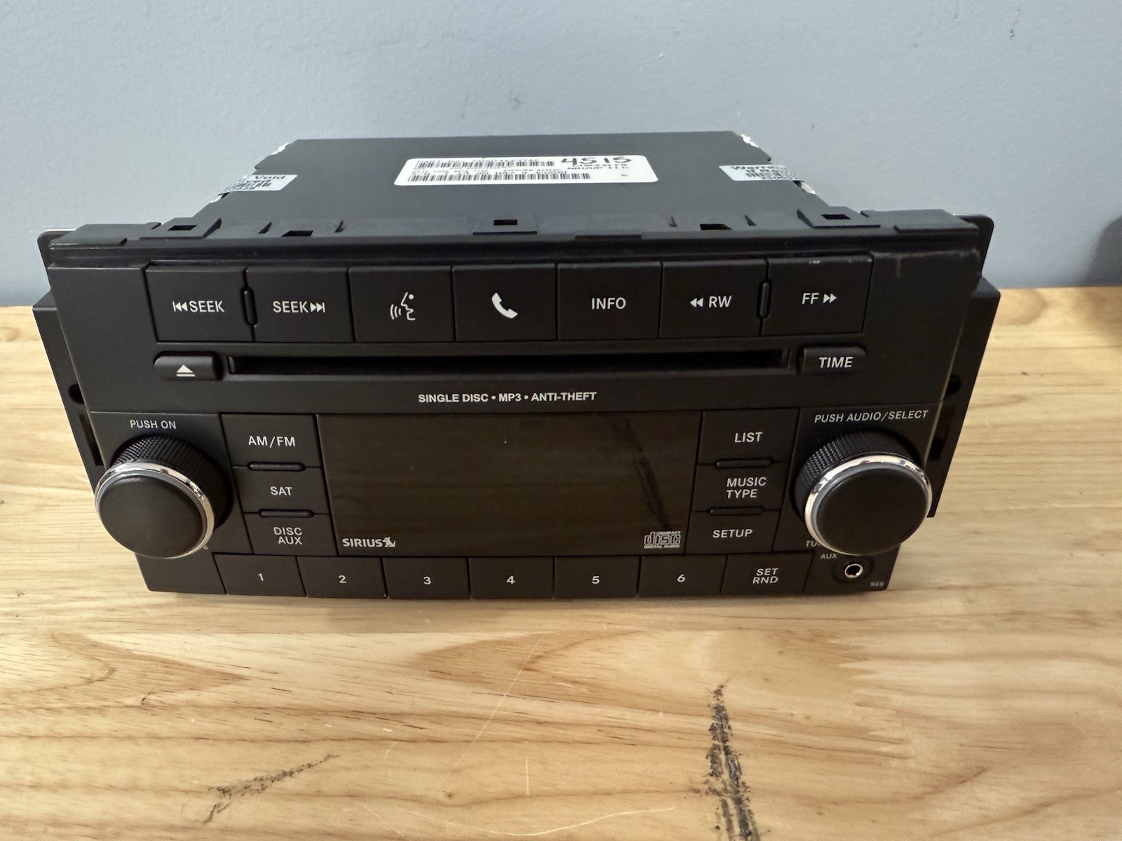 2007-2017 Jeep Dodge JK Chrysler Sirius Aux MP3 AM/FM Radio P05091197AC OEM