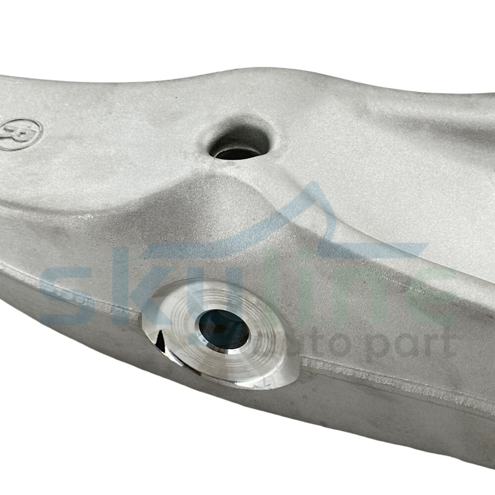 Lower Left & Right Control Arms For 2017-22 Maserati Levante 670102479 670102478