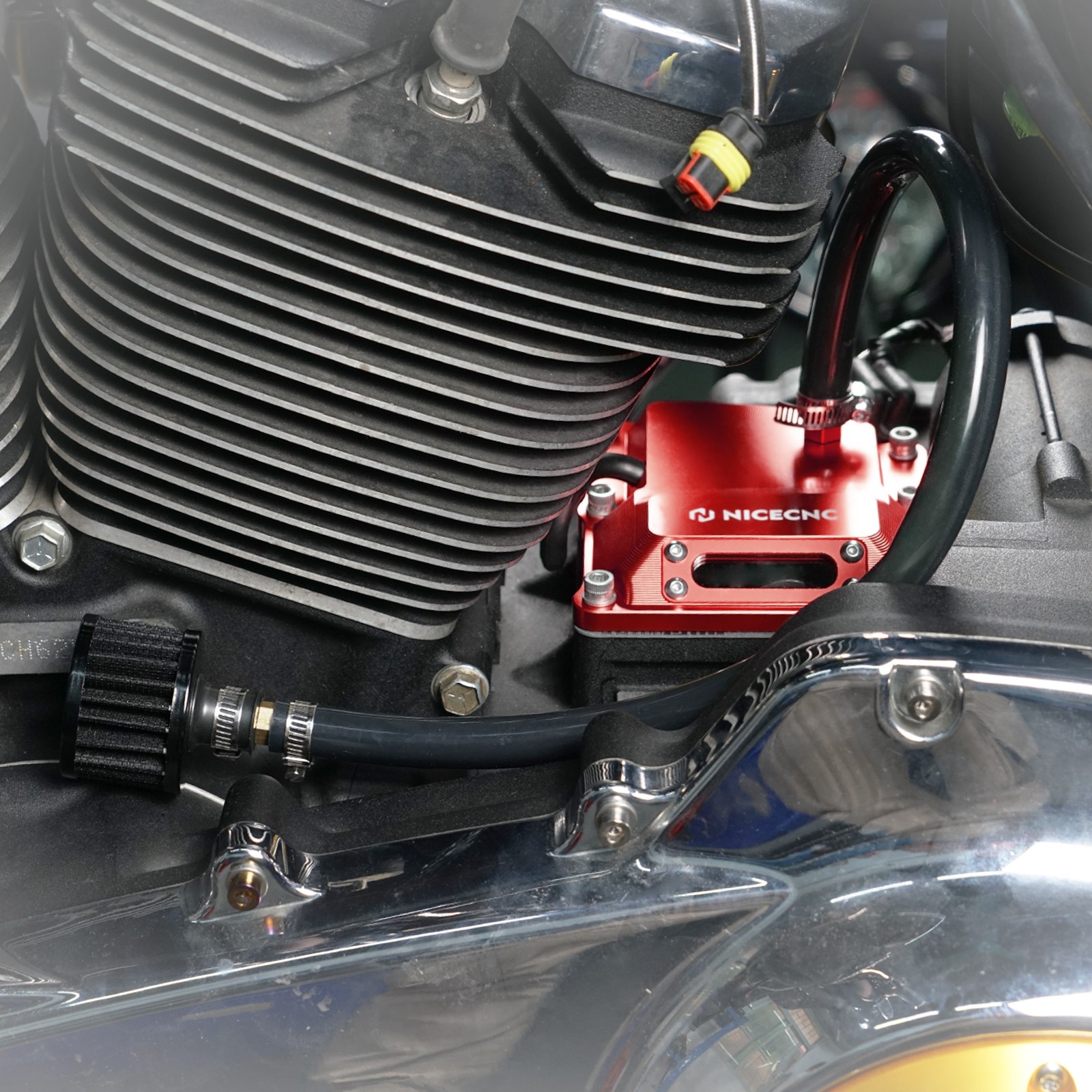 Vented Transmission Top Cover For Harley M8 Engine Road King FLHR/Special FLHRXS