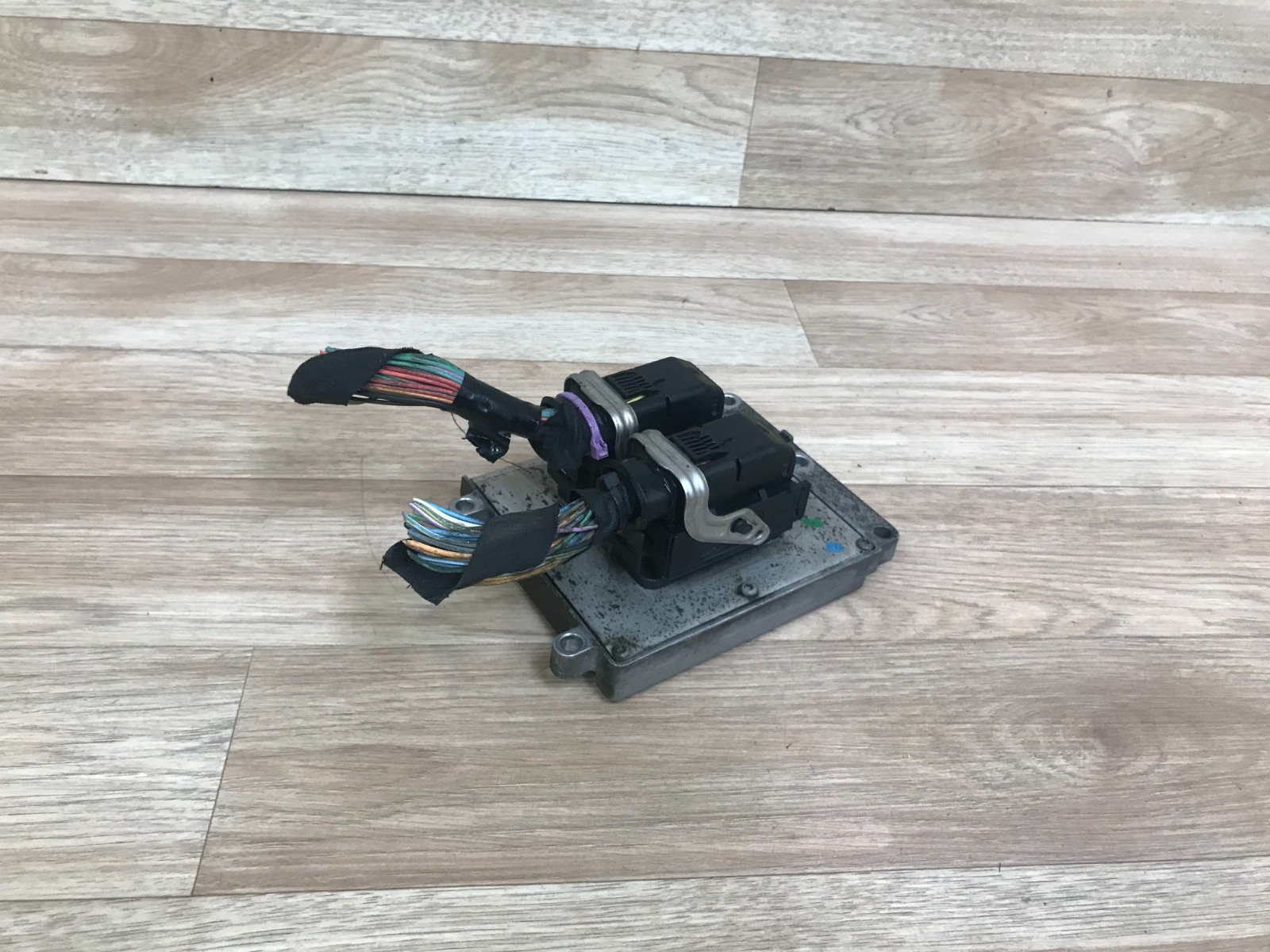 SAAB 93 9-3 OEM FRONT ENGINE MOTOR DME COMPUTER PCM ECU ECM 2.0 2.0T 03-11
