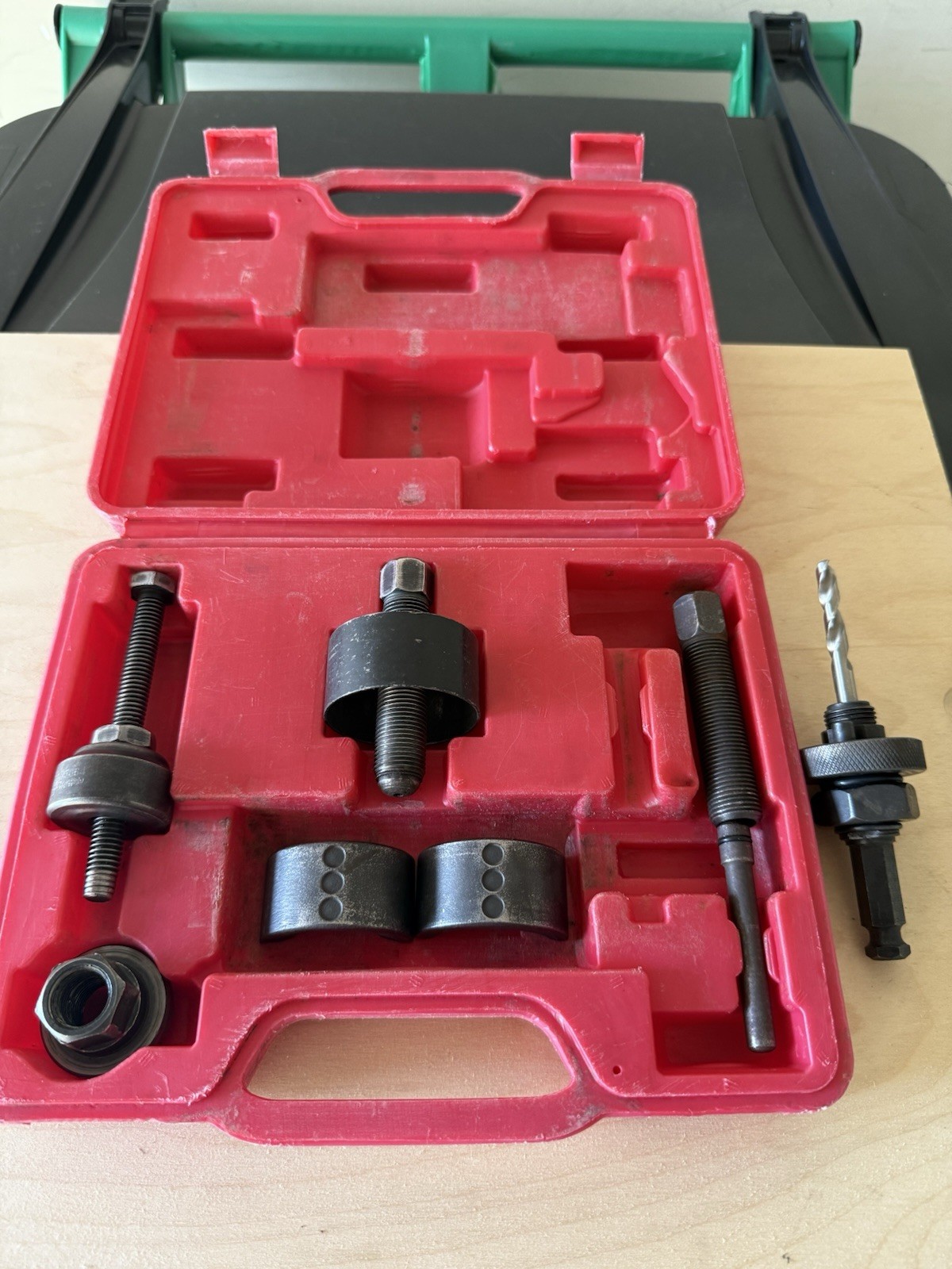 OEM Tools PULLEY PULLER/INSTALLER KIT 27031 BONUS TOOL INCLUDED: HOLE SAW ARBOR