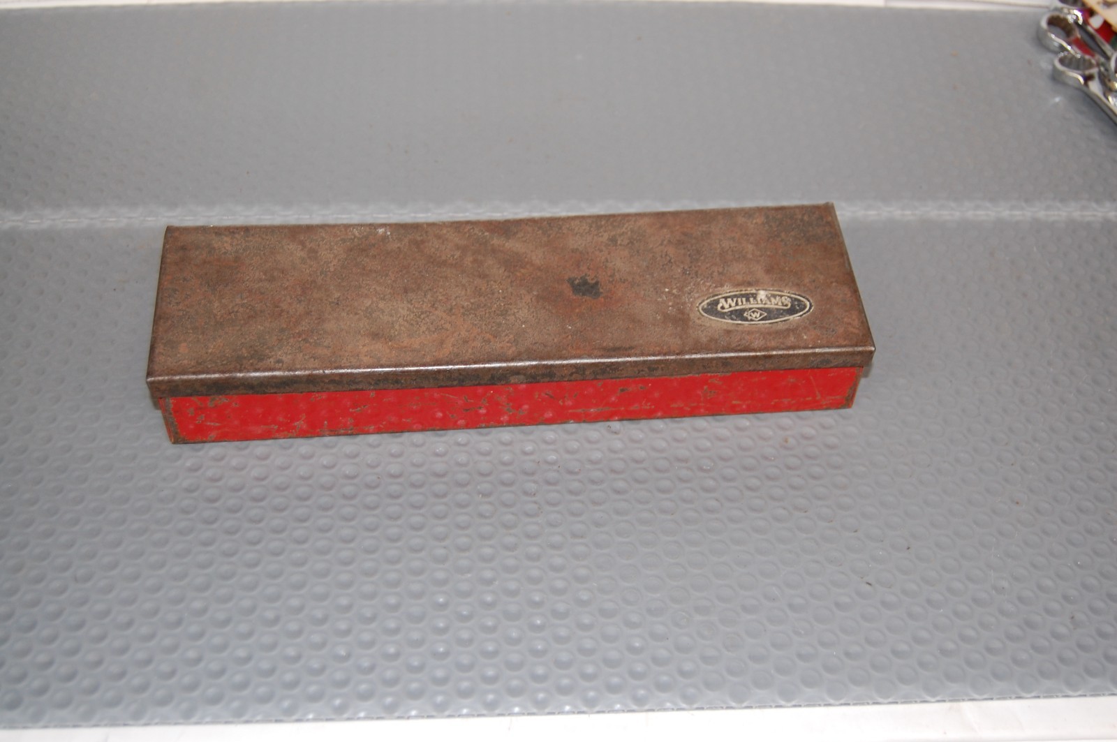 A+3 Vtg Williams 3/8 drive sockets with ratchet and extension