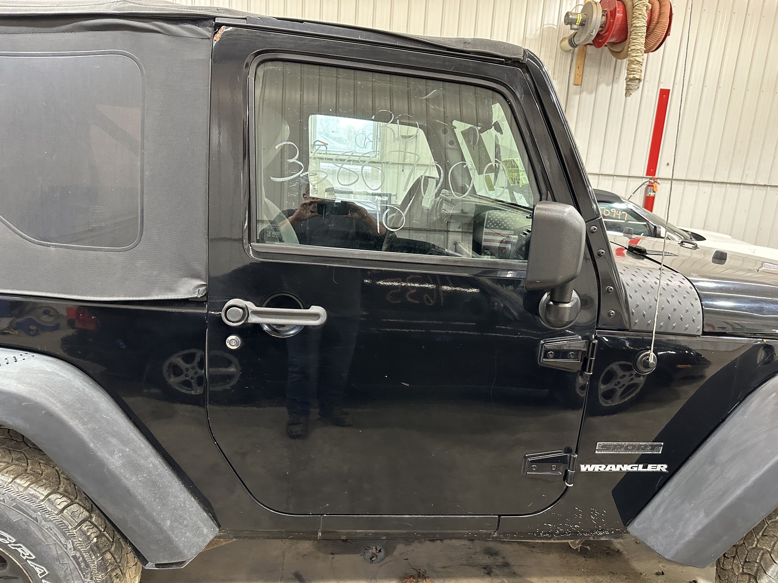 07-10 JEEP WRANGLER PASSENGER RIGHT FRONT DOOR BLACK CLEAR COAT PX8