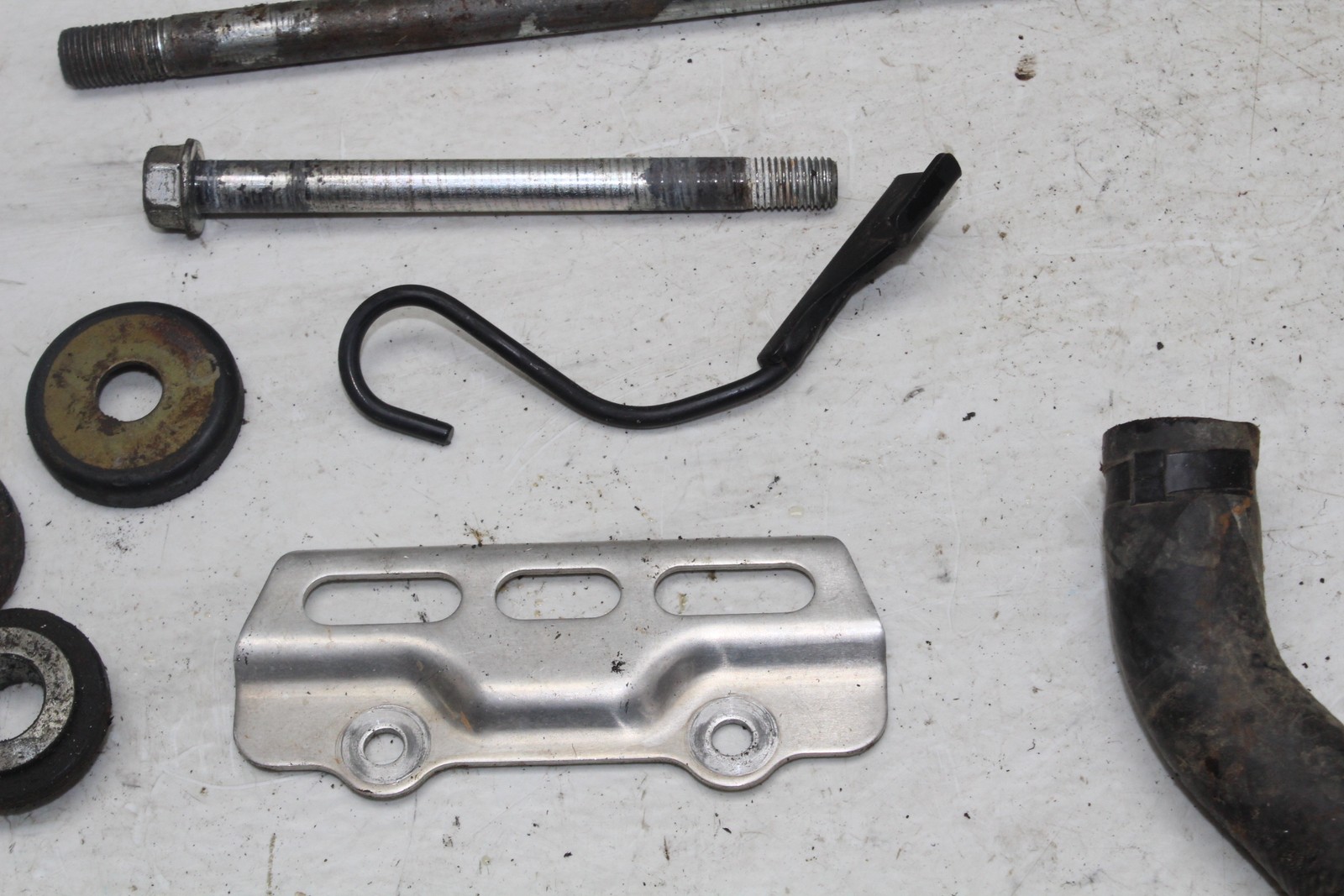 09-10 KAWASAKI KLX250SF PARTS & HARDWARE LOT