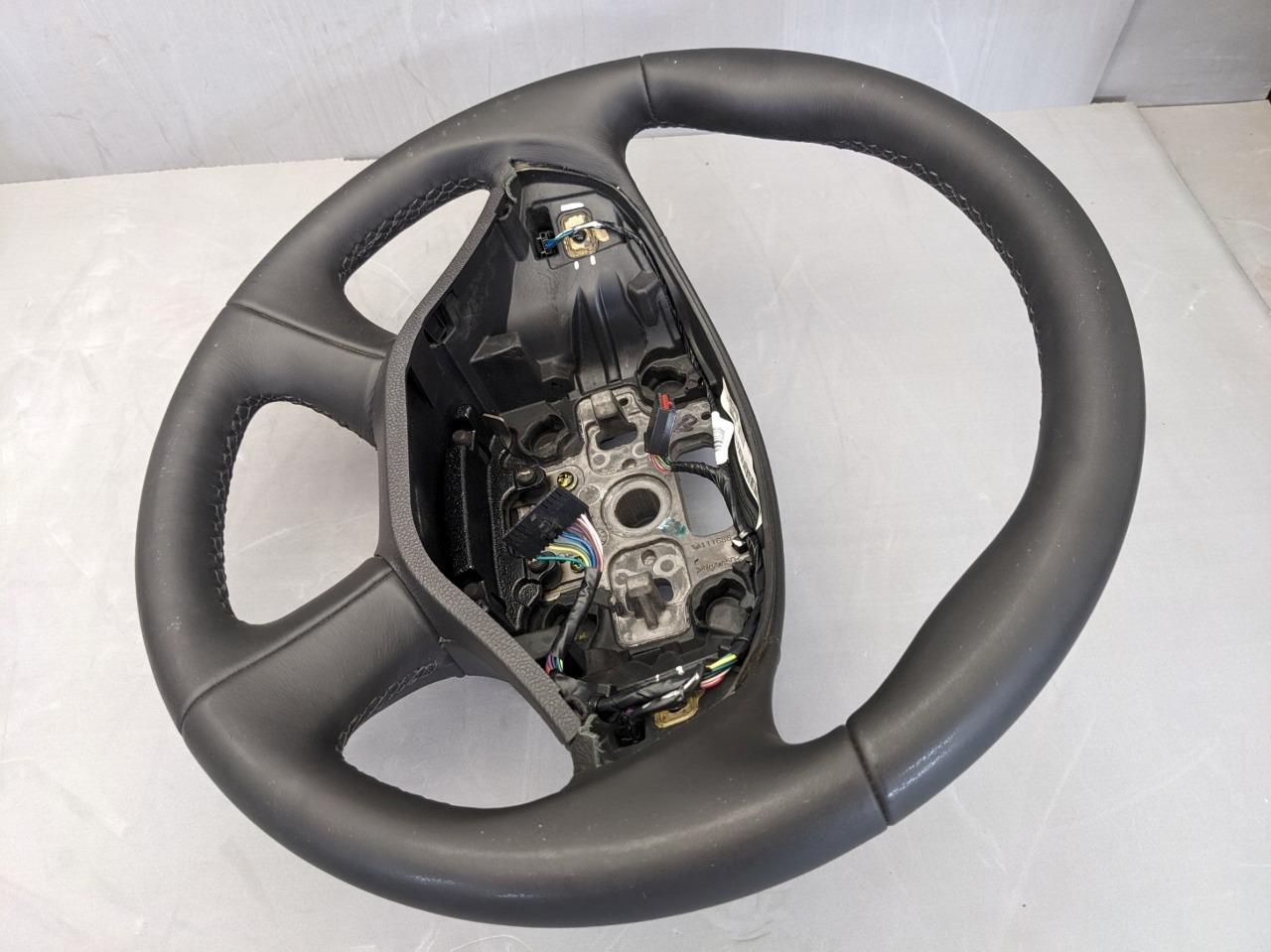 OEM 2014-2020 Chevrolet Impala Leather Steering Wheel Assembly 84237240