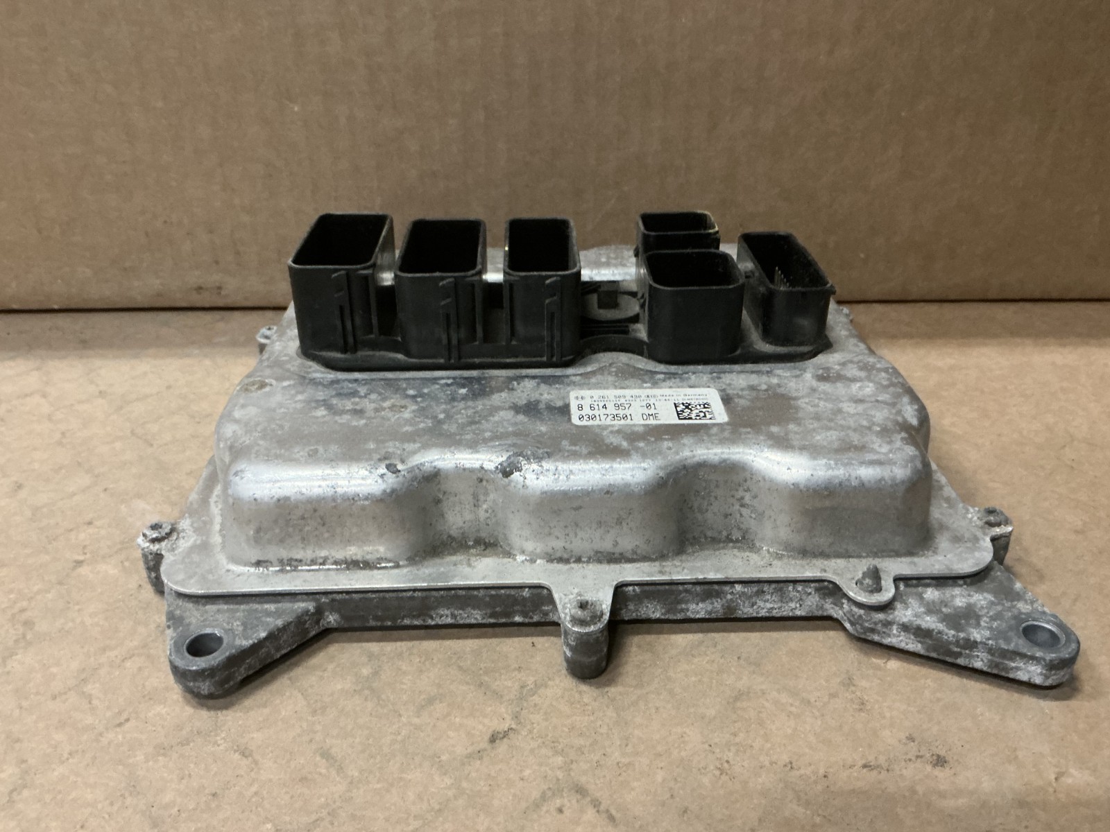 2013-2015 BMW X1 2.0L ENGINE COMPUTER CONTROL UNIT MODULE ECM ECU OEM 8614957