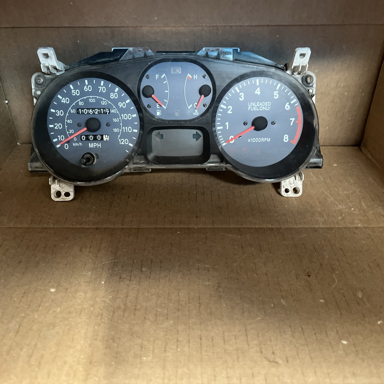 1997 Toyota RAV4 Speedometer Instrument Cluster 106K Miles 83800-42040