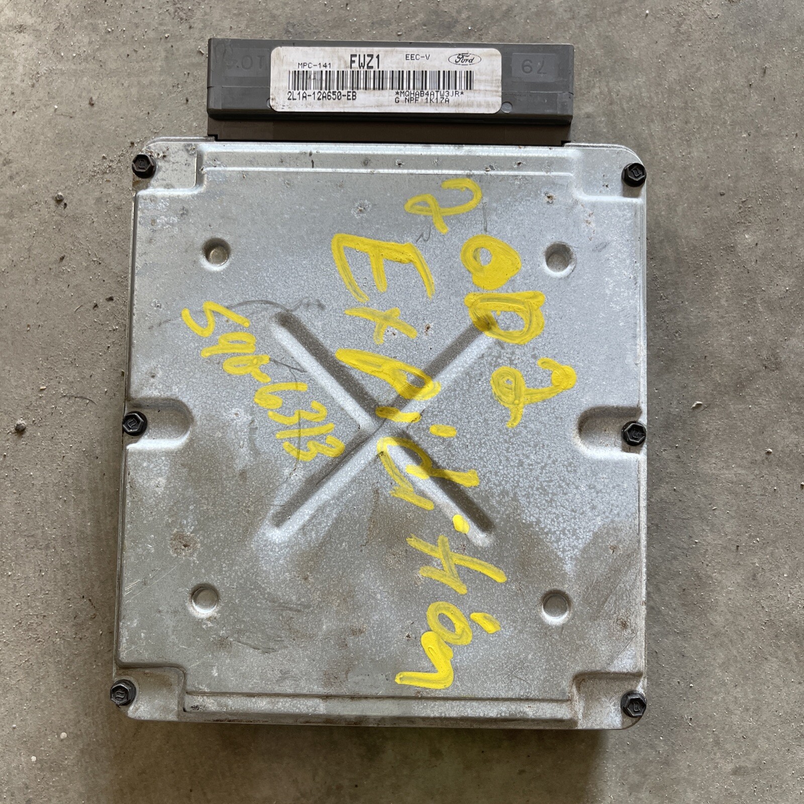 2002 Ford Expedition 2L1A-12A650-EB FWZ1 ECM ECU Engine Control Module Unit OEM