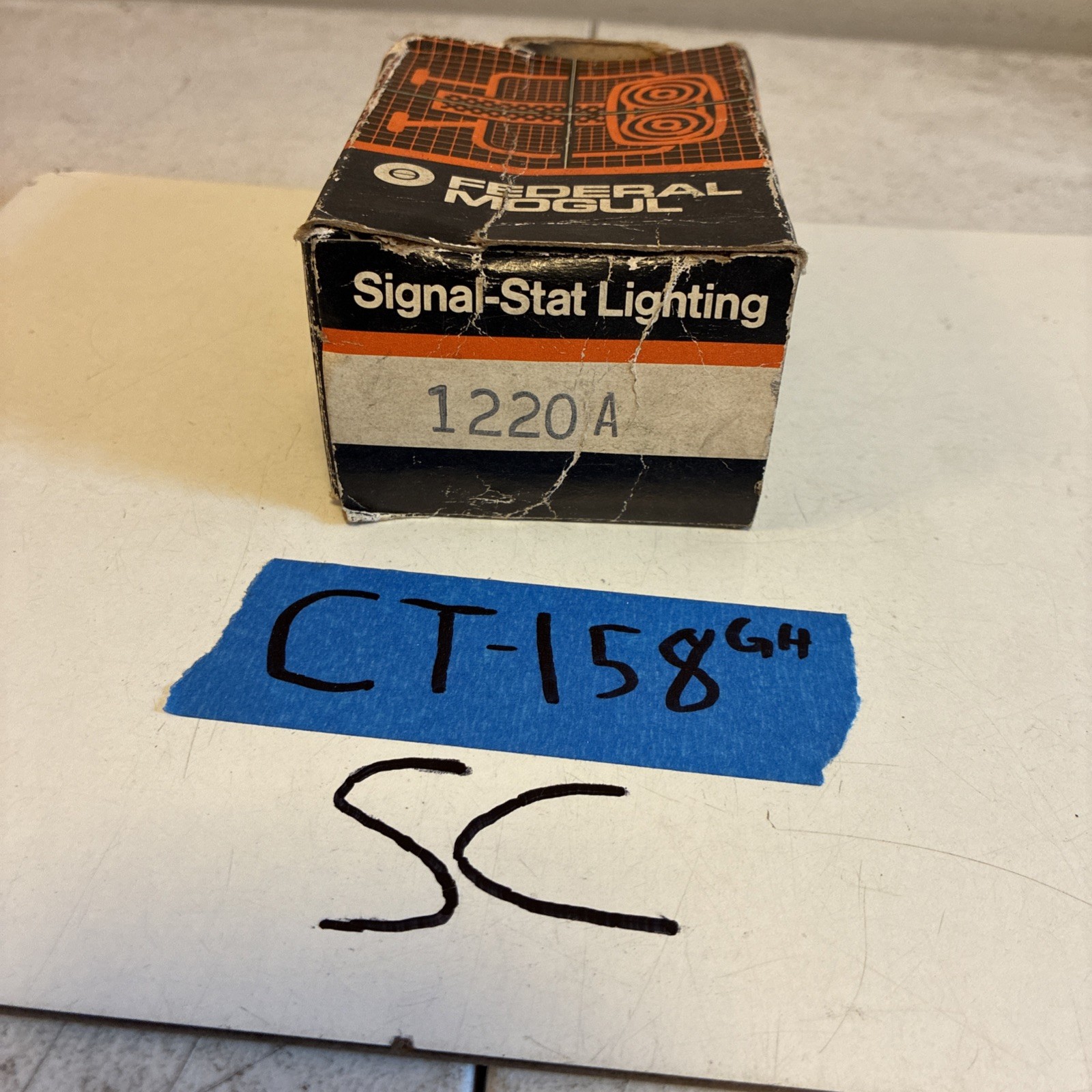 Federal Mogul Signal-Stat 1220A Side Marker Lamp Durable High Quality NOS Parts