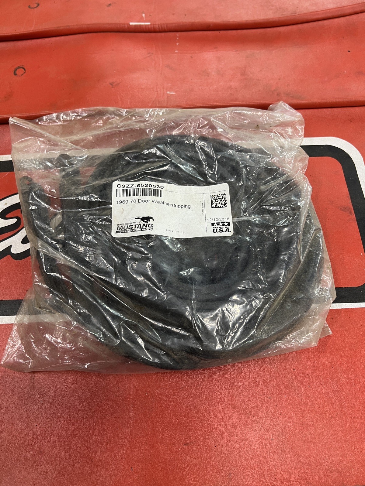 Daniel Carpenter C9ZZ-6520530 69-70 Ford Mustang door weatherstrip pair USA made