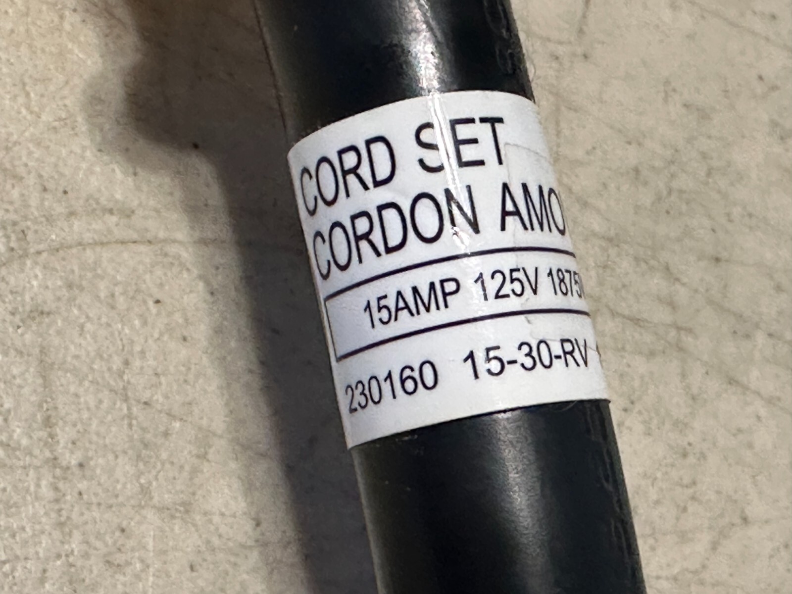 Camco Cordon Power Grip Dogbone Adapter 230160 30amp 125v 3750w