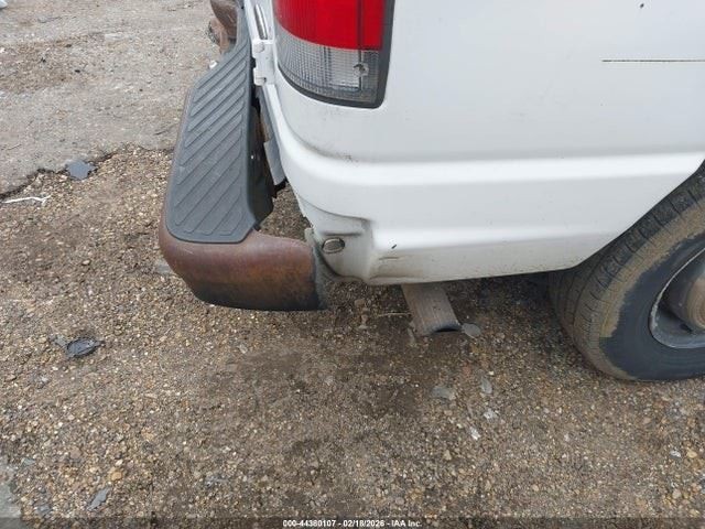Driver Side View Mirror Power Sail Mounted Fits 94-06 FORD E150 VAN 1837179