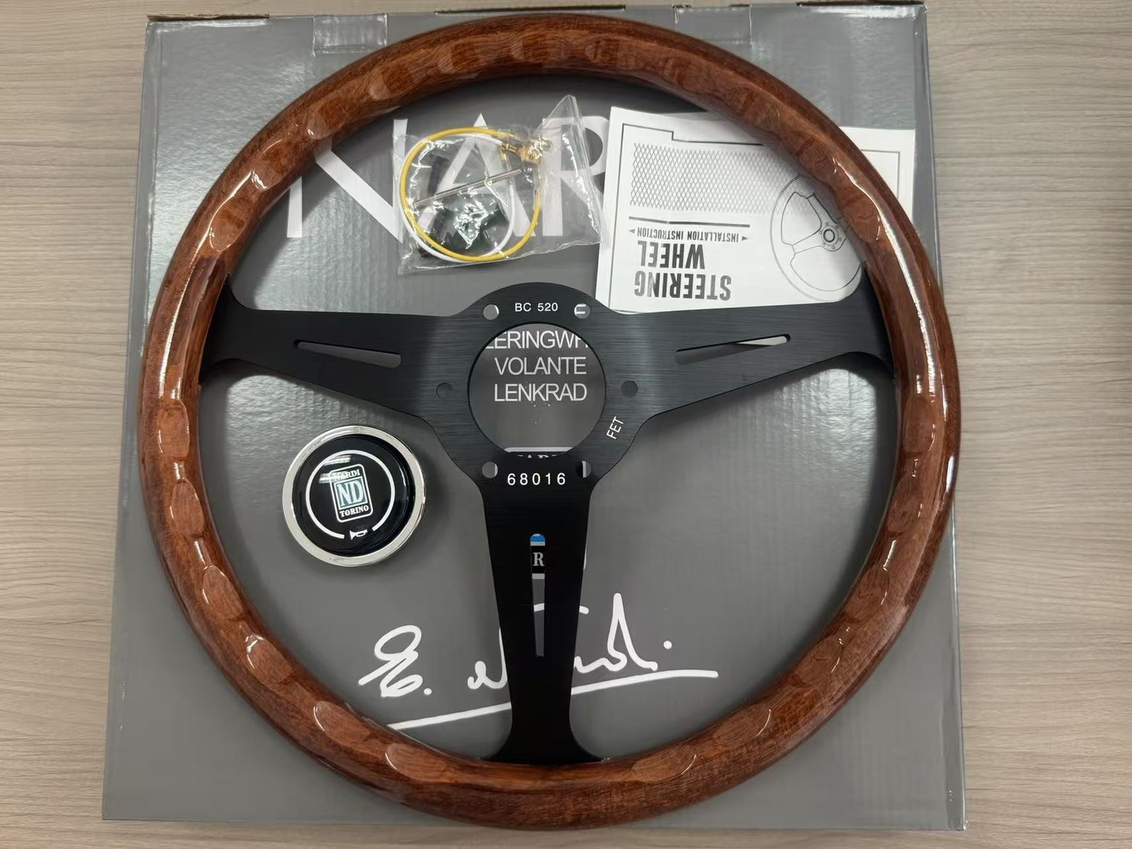 New For NARDI Classic 350mm Steering Wheel Mahogany Wood with Black Finish