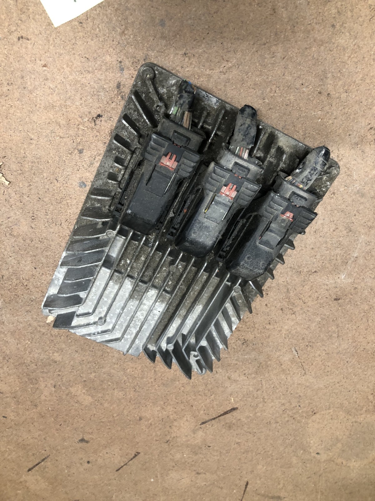 2013-16 Chevrolet Equinox Engine Control Module Computer ECU 12657781 ABTF Plugs