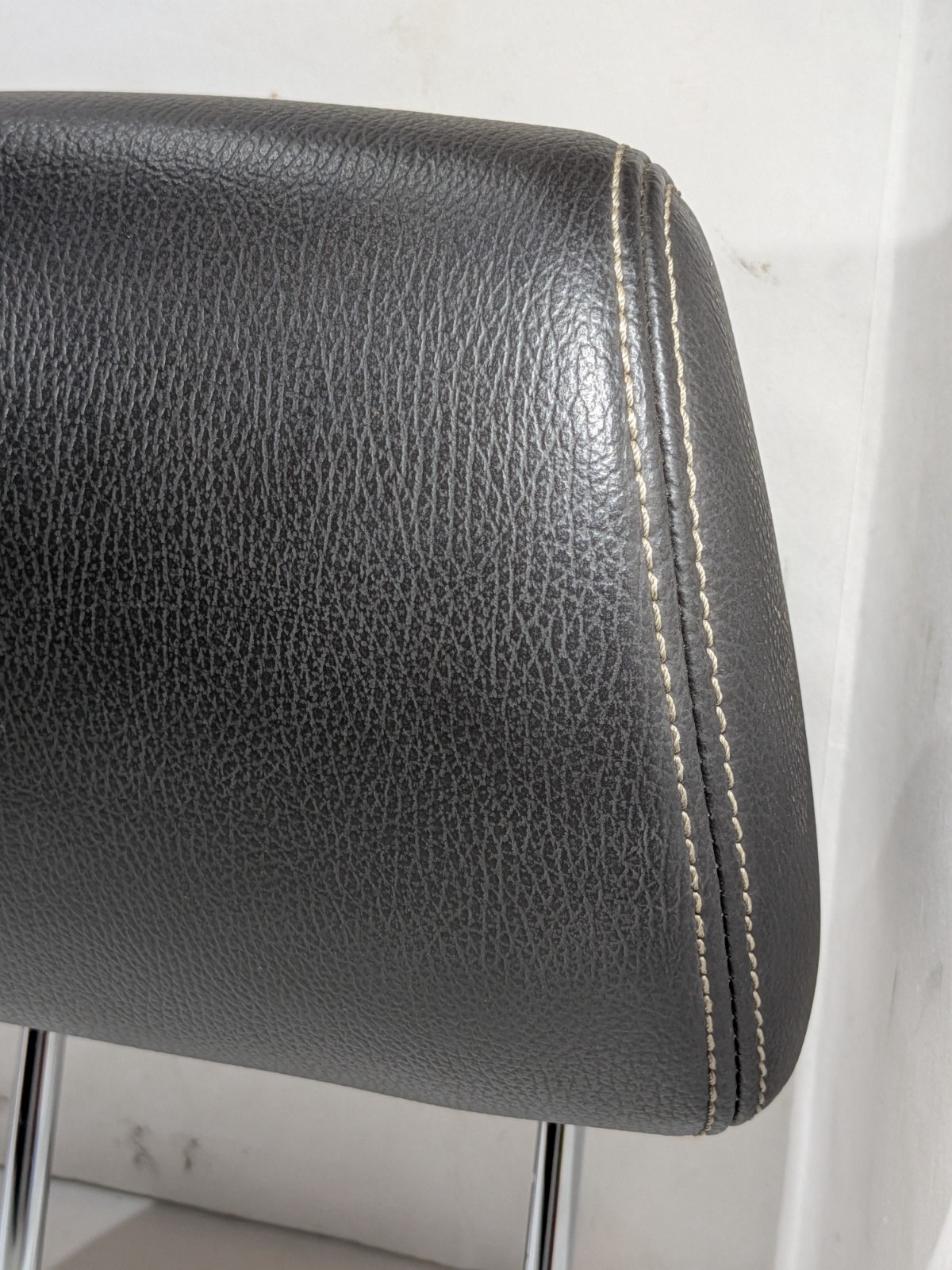AL3Z15611A08A 09-14 Ford F-150 Super Cab Headrest Set Front LH RH Leather Black