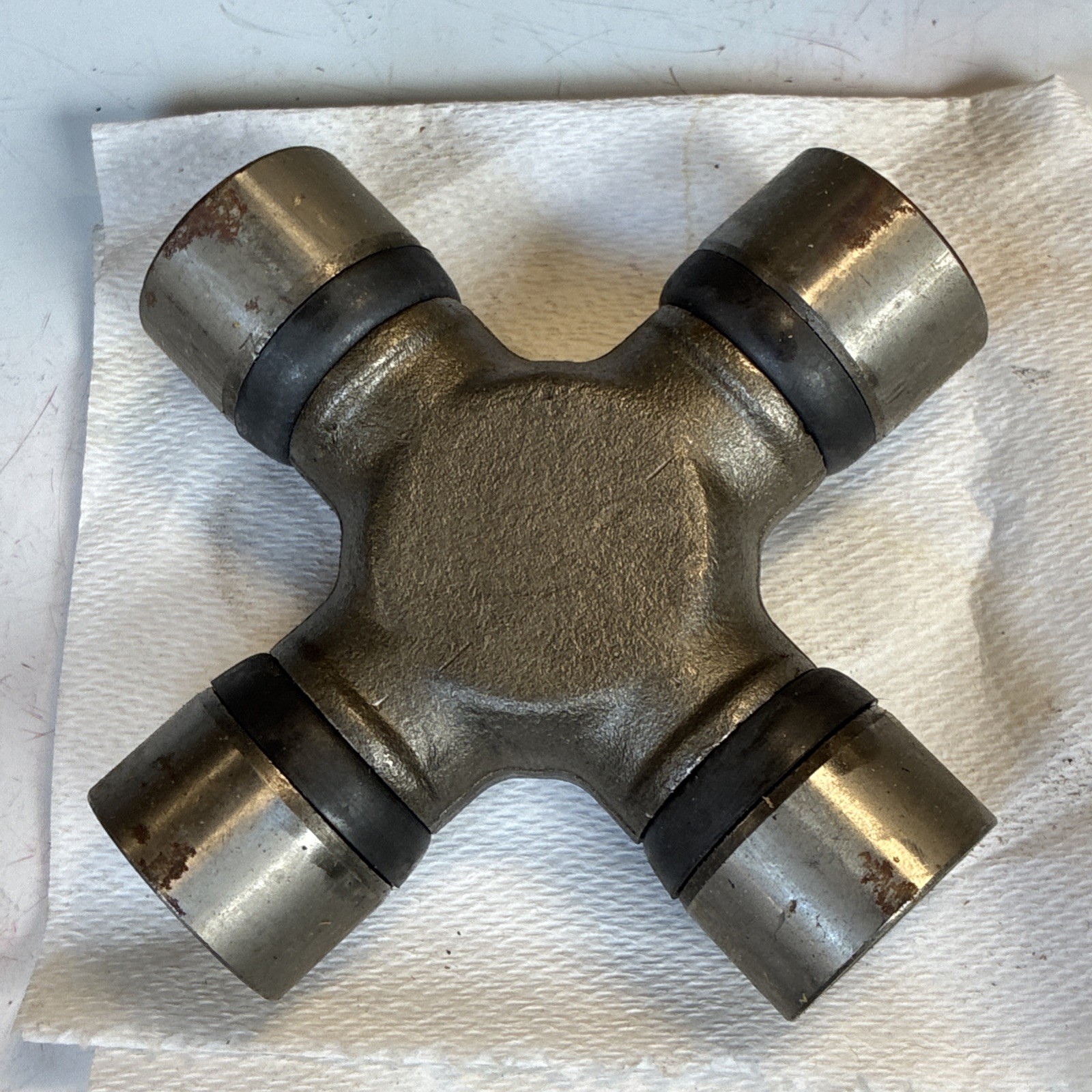 Precision Universal Joint 330 U-Joint – Select Chrysler/Ford/GM/Nissan Prod.