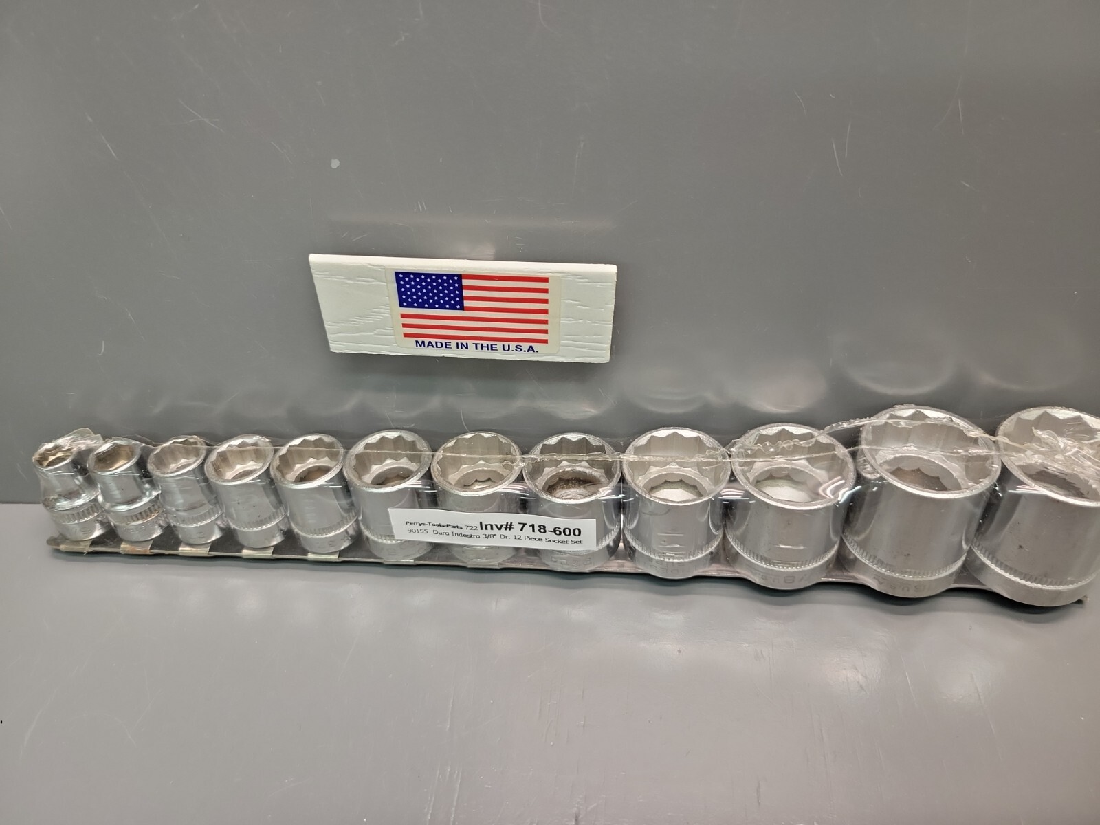 Duro Indestro 3/8″ Socket Set Standard 12 Piece 6 & 12 Point NOS USA