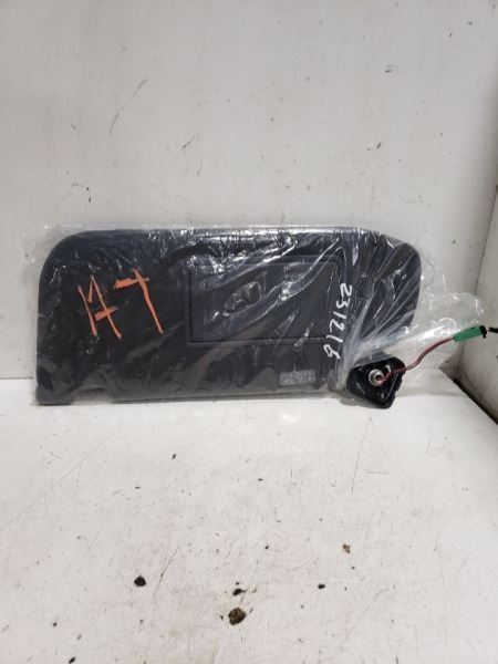 Used Left Sun Visor fits: 2013 Ford Taurus Limited illuminated L. w/garage door