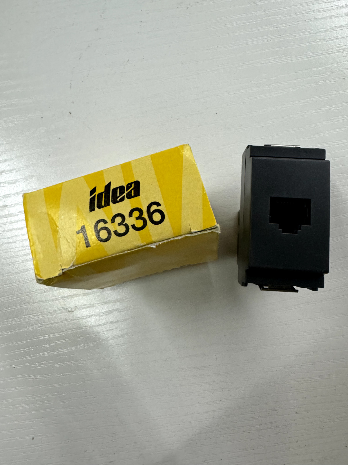 Vimar Idea 16336 Single Phone Jack