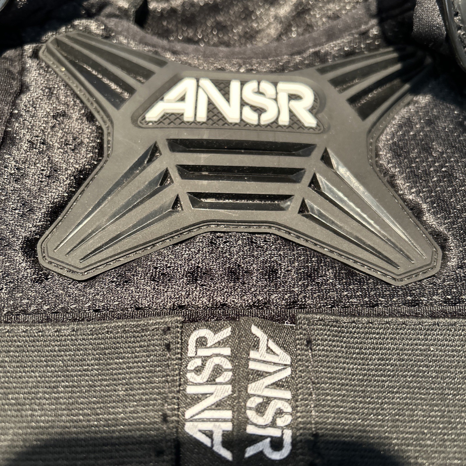 ANSR Pee Wee Roost Deflector sz S/M ages 3-4 year old Protection