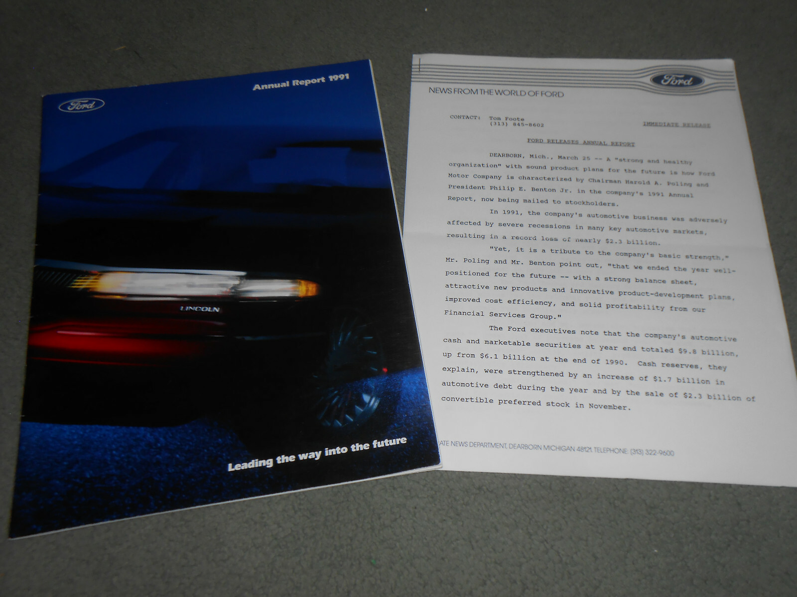 1991 FORD MOTOR CO. ANNUAL REPORT / ’91 FORD BROCHURE / 1992 Cars Trucks & MORE