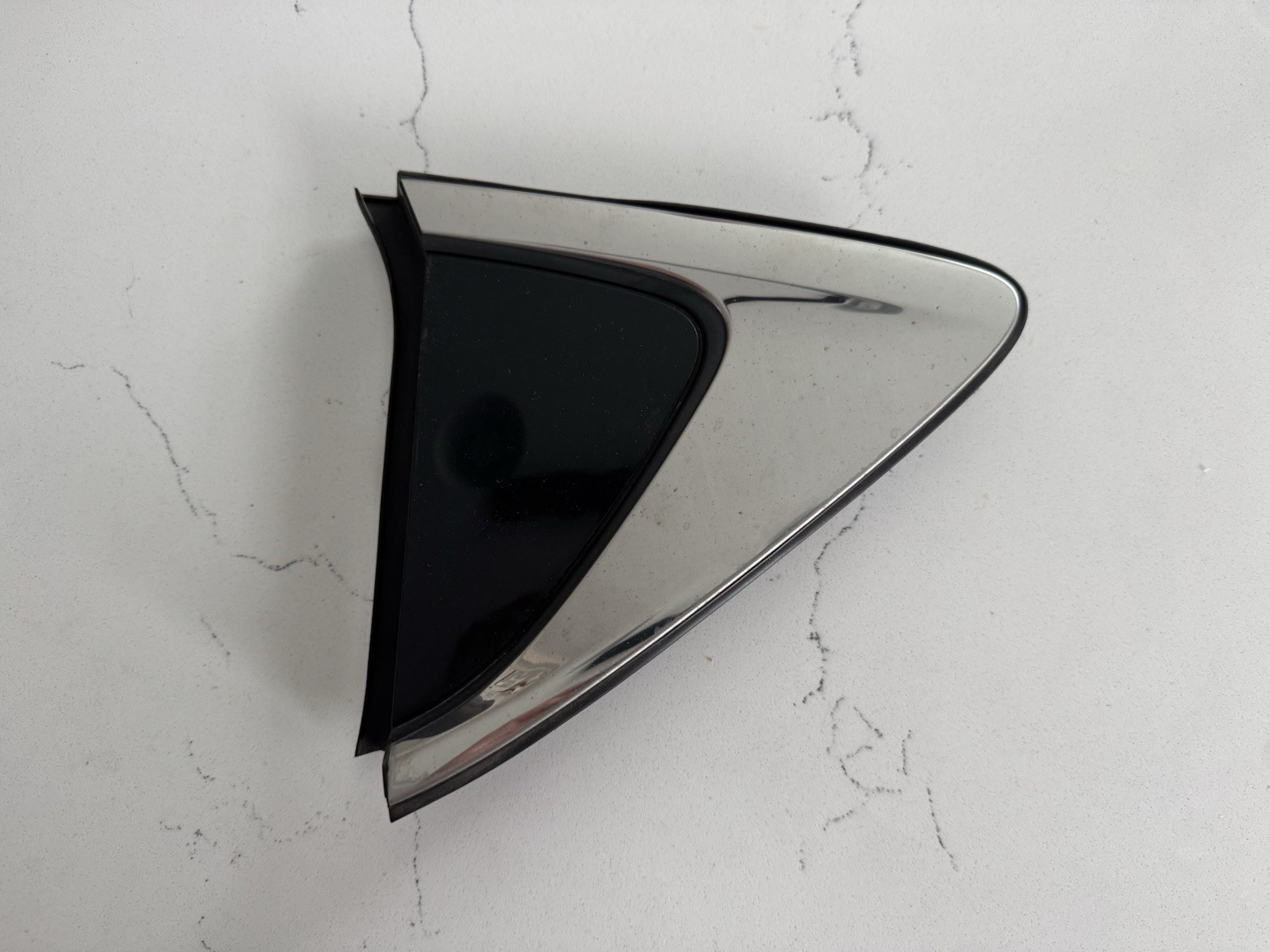 2014-2018 MAZDA 6 LH QUARTER PANEL MOLDING CORNER WINDOW TRIM OEM GJR9-50N50