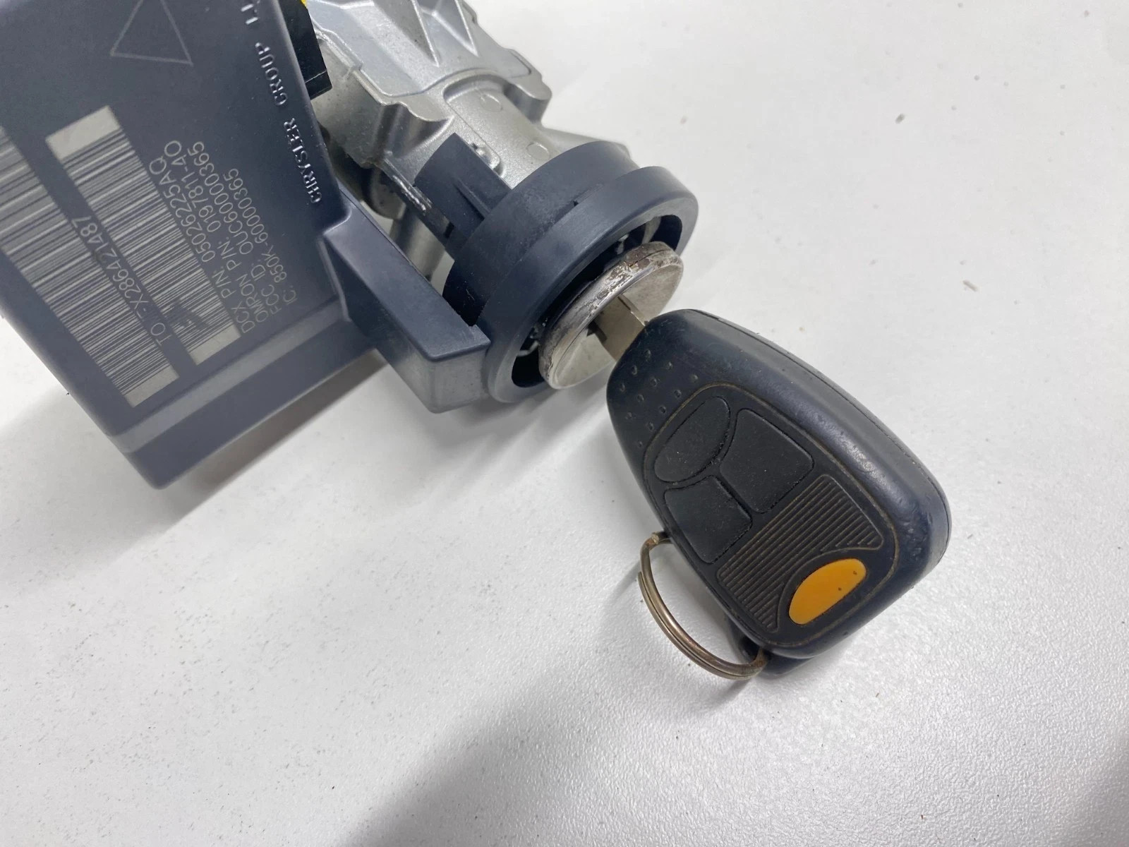 2011 – 2017 JEEP COMPASS IGNITION SWITCH LOCK CYLINDER WITH KEY OEM, 04685719A1