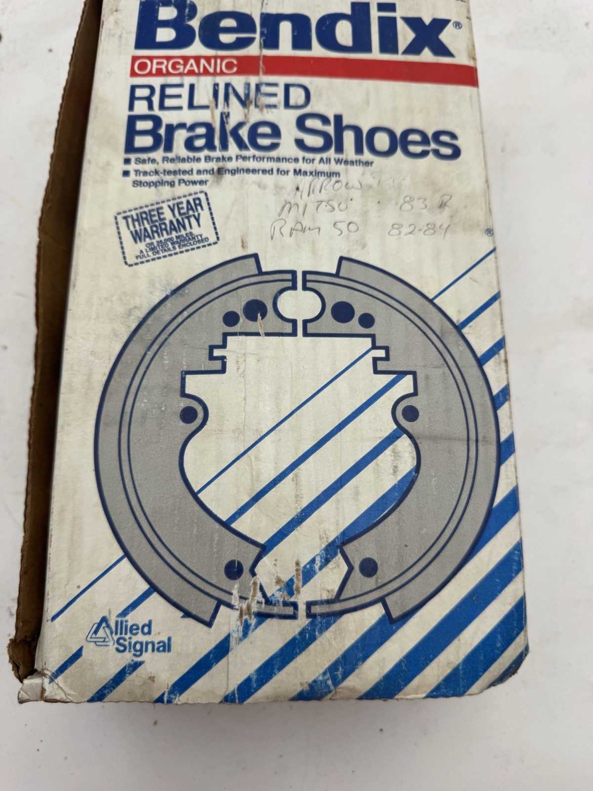 BENDIX REAR BRAKE SHOES R515 515 1983–1986 Mitsubishi Mighty Max, Dodge Ram D50