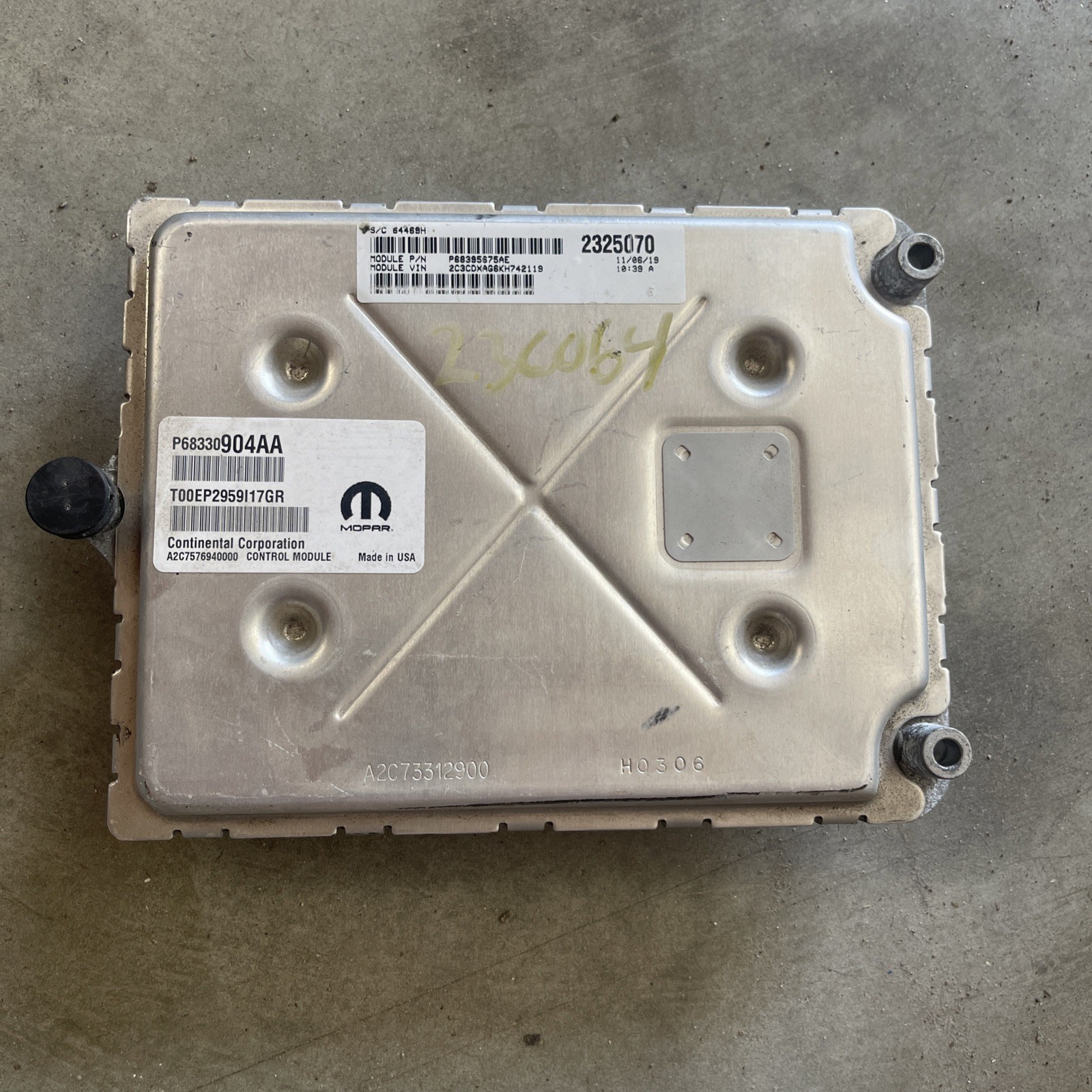 2018 2019 Dodge Charger P68330904AA Engine Computer Control Module ECU ECM OEM