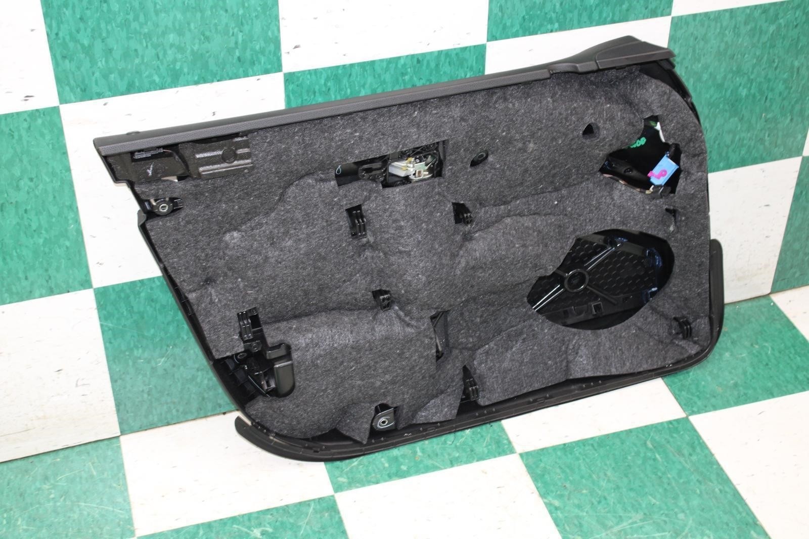 ⚠️NOTE⚠️ 10-16 Panamera Black Front Passenger Right Interior Door Trim Panel OEM