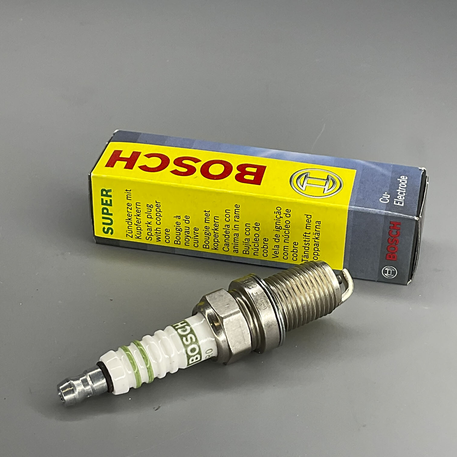 OE Germany Super Spark Plug 4PCS For Chrysler Sebring Ford Probe Honda Isuzu