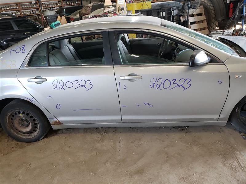 Passenger Tail Light Quarter Panel Mounted Red Lens Fits 08-12 MALIBU 1048578