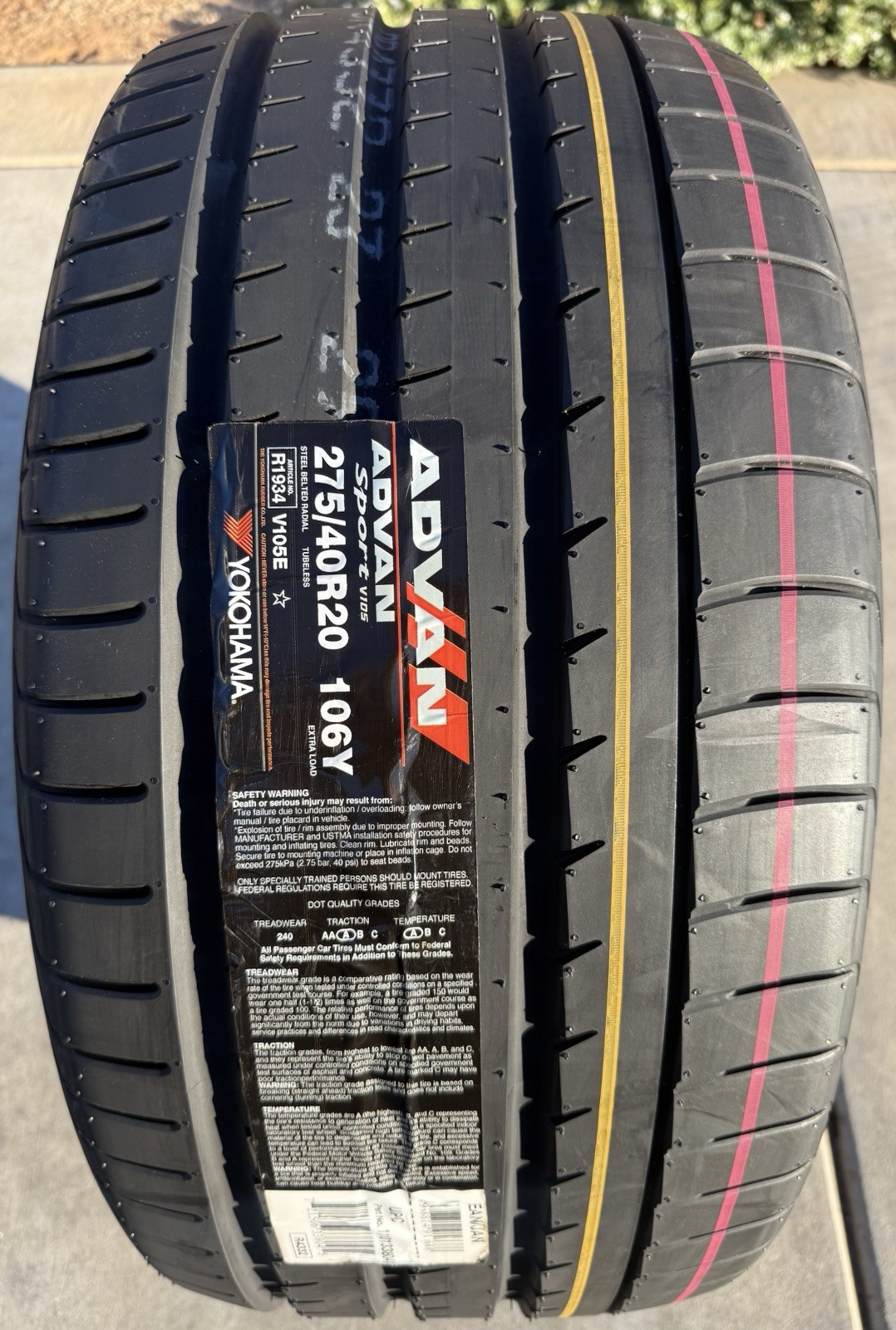 Set of TWO BRAND NEW 275/40R20 106Y Yokohama ADVAN Sport V105 Tires 2754020