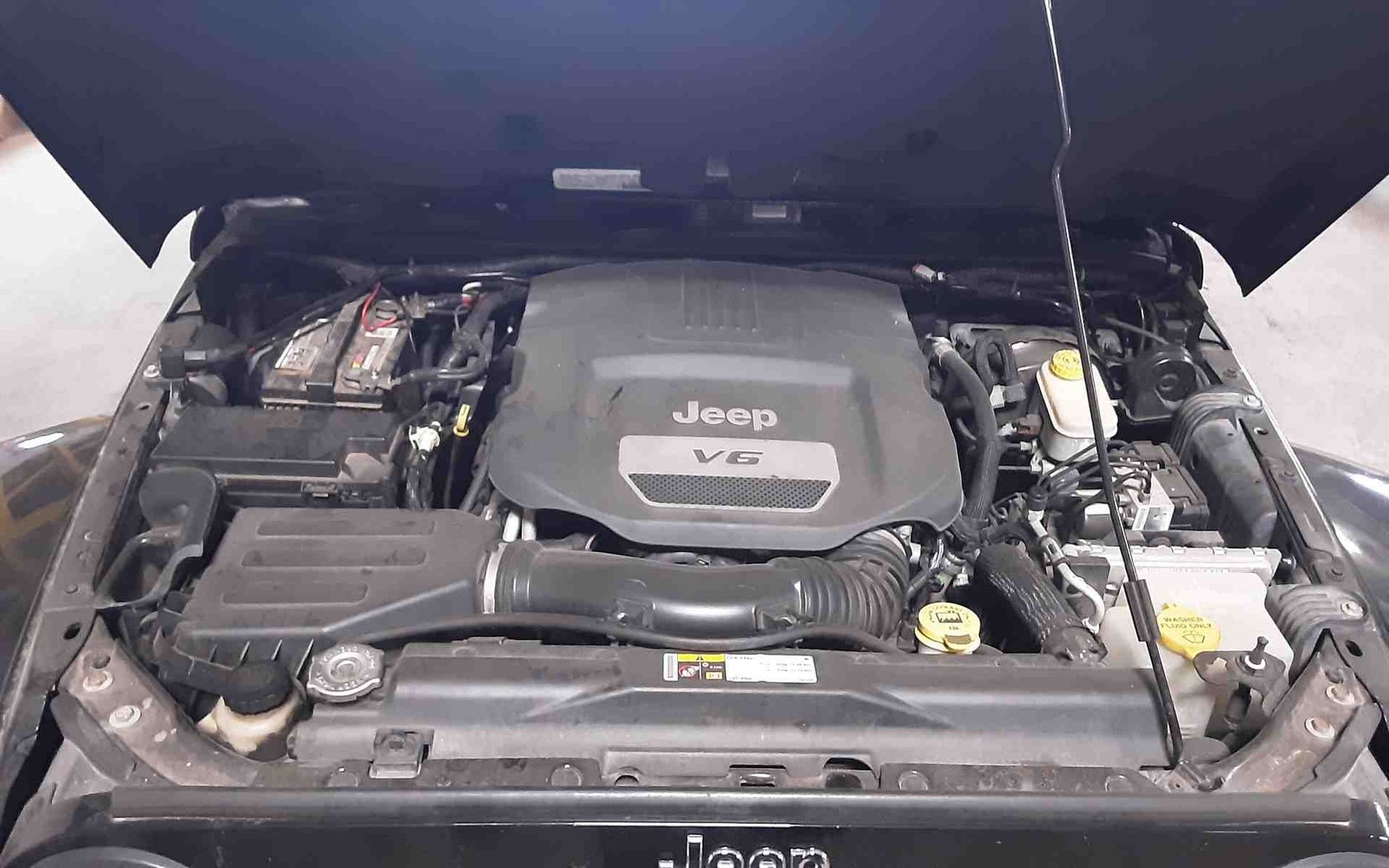 Used A/C Selector Switch fits: 2015 Jeep Wrangler w/AC w/automatic temperature c