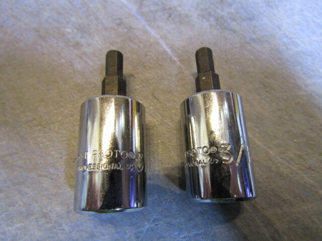 2 – PROTO 4990-3/16ST, 3/16″ Short Hex Bit Socket 3/8″ Drive. NEW