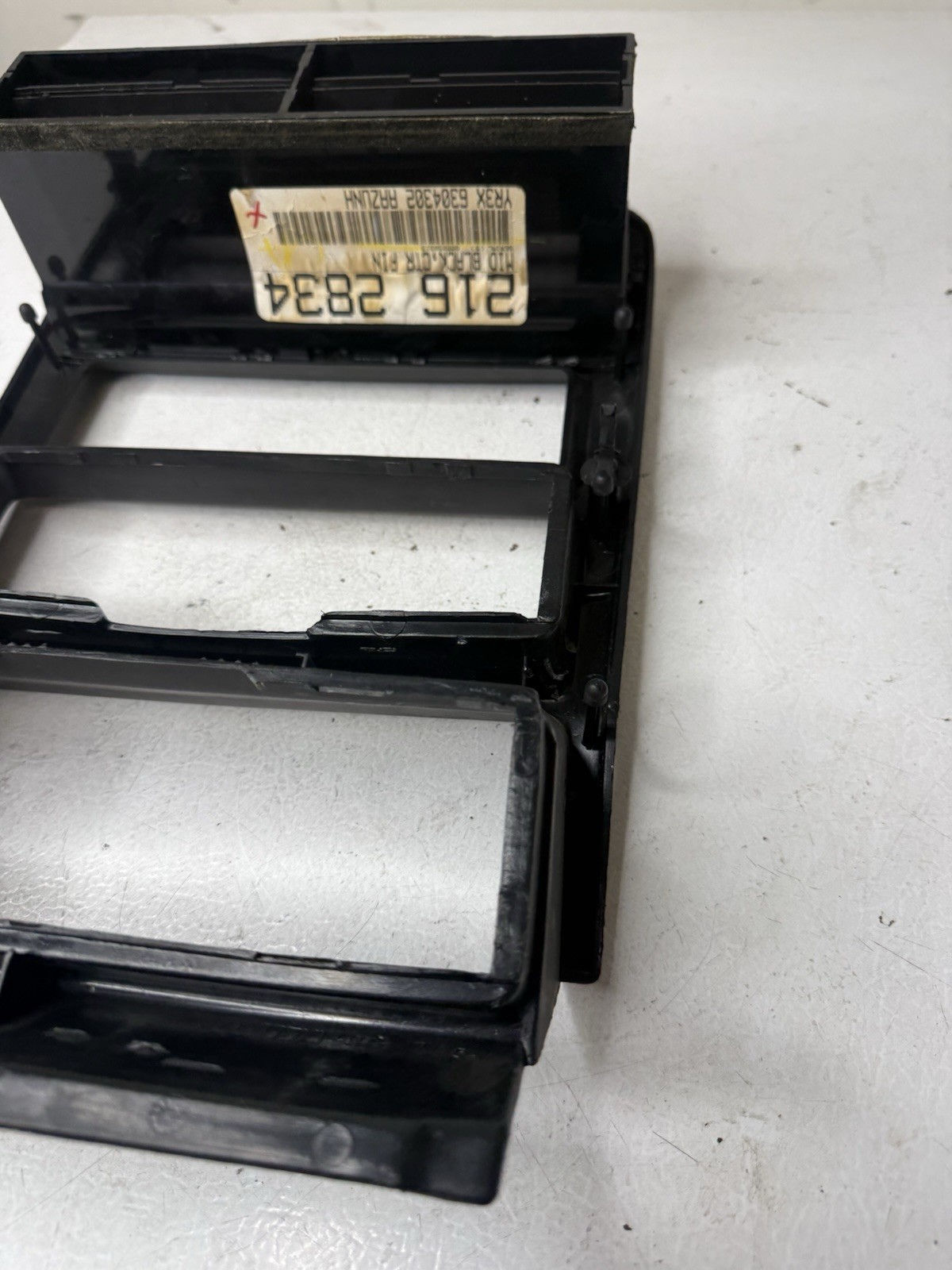 1994-2004 Mustang Radio Bezel Trim Vents Black OEM